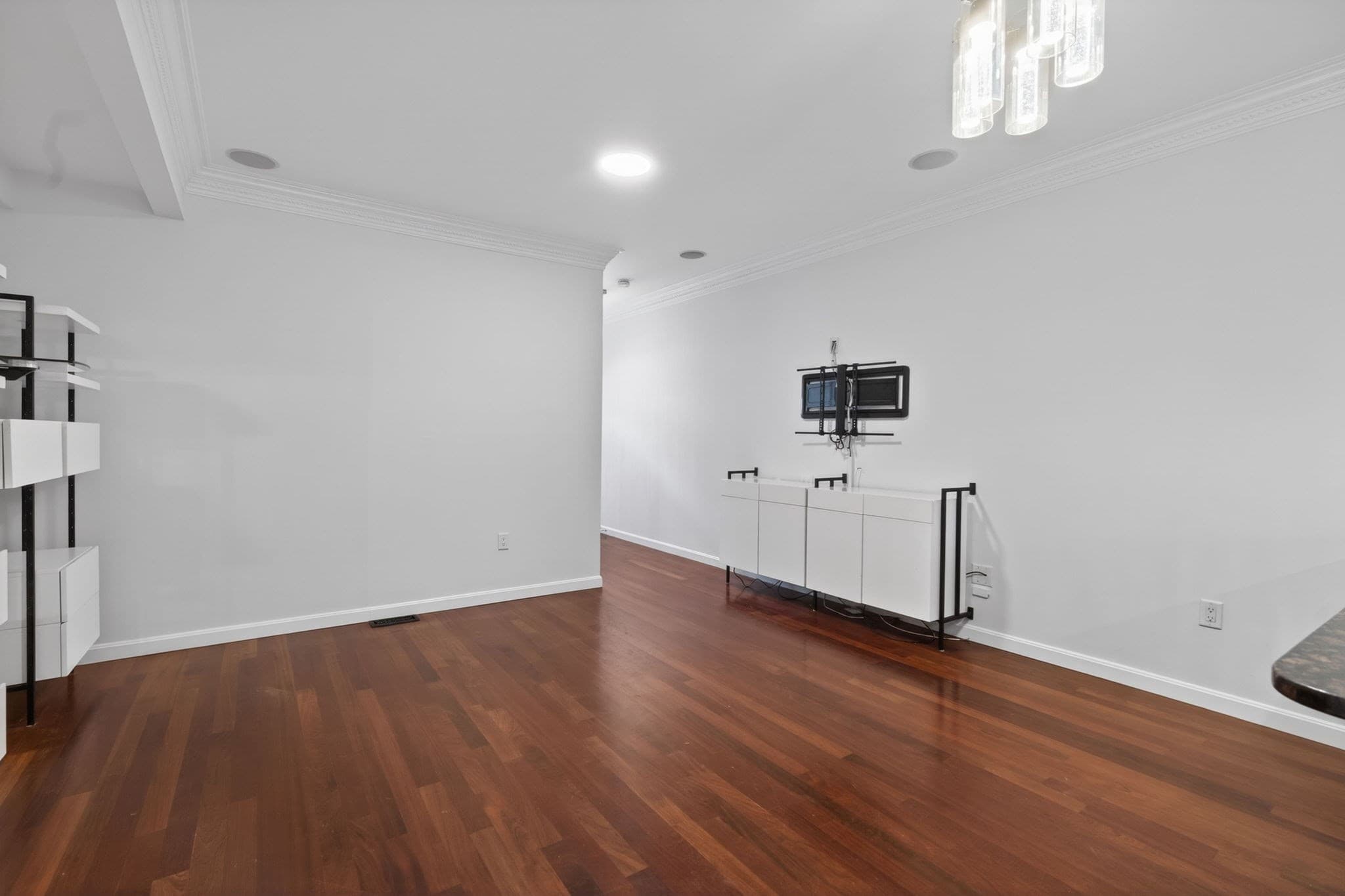Condominium at 102 Old Harbor Street # A, Boston MA 02127, Boston, photo 5 of 36