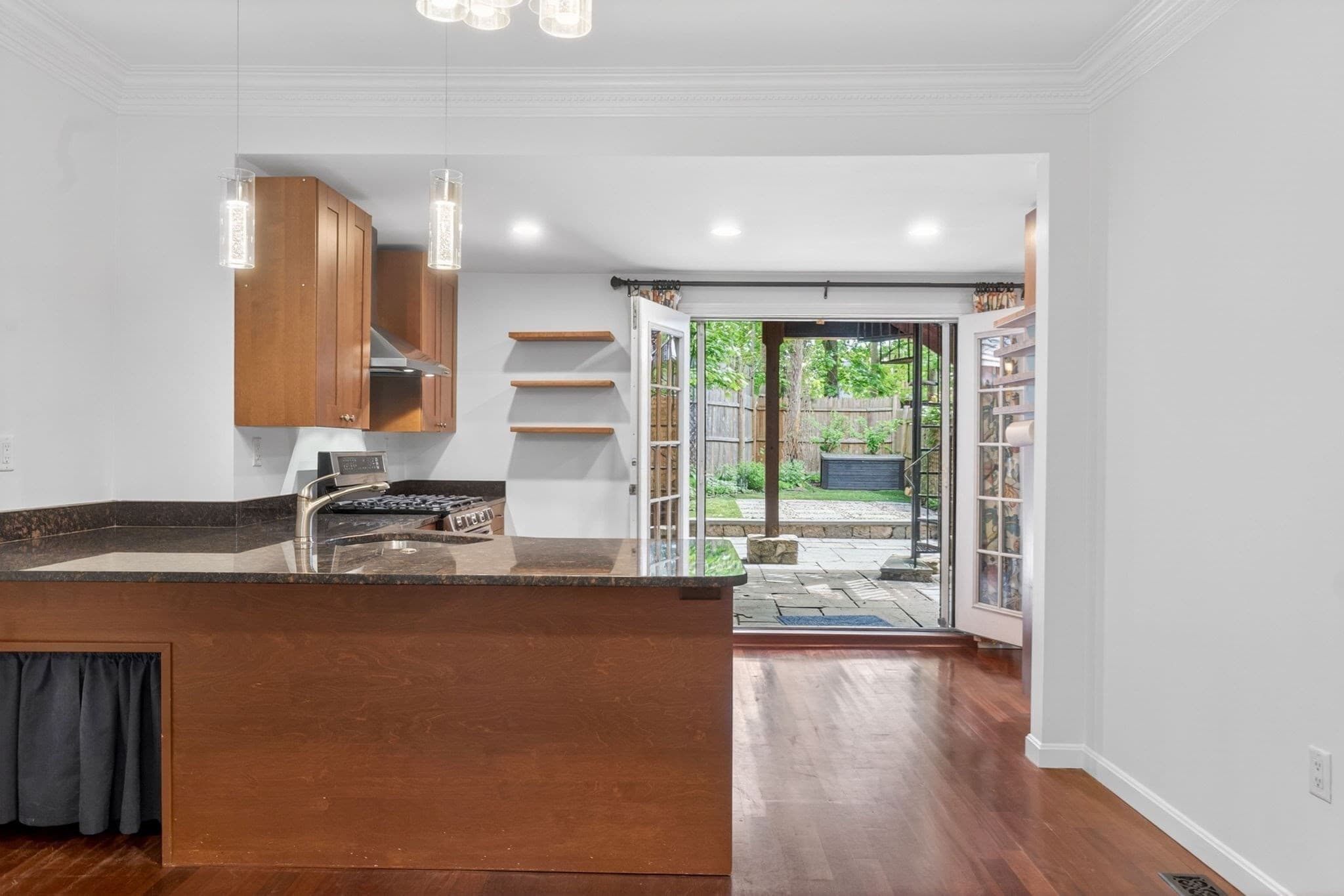 Condominium at 102 Old Harbor Street # A, Boston MA 02127, Boston, photo 15 of 36