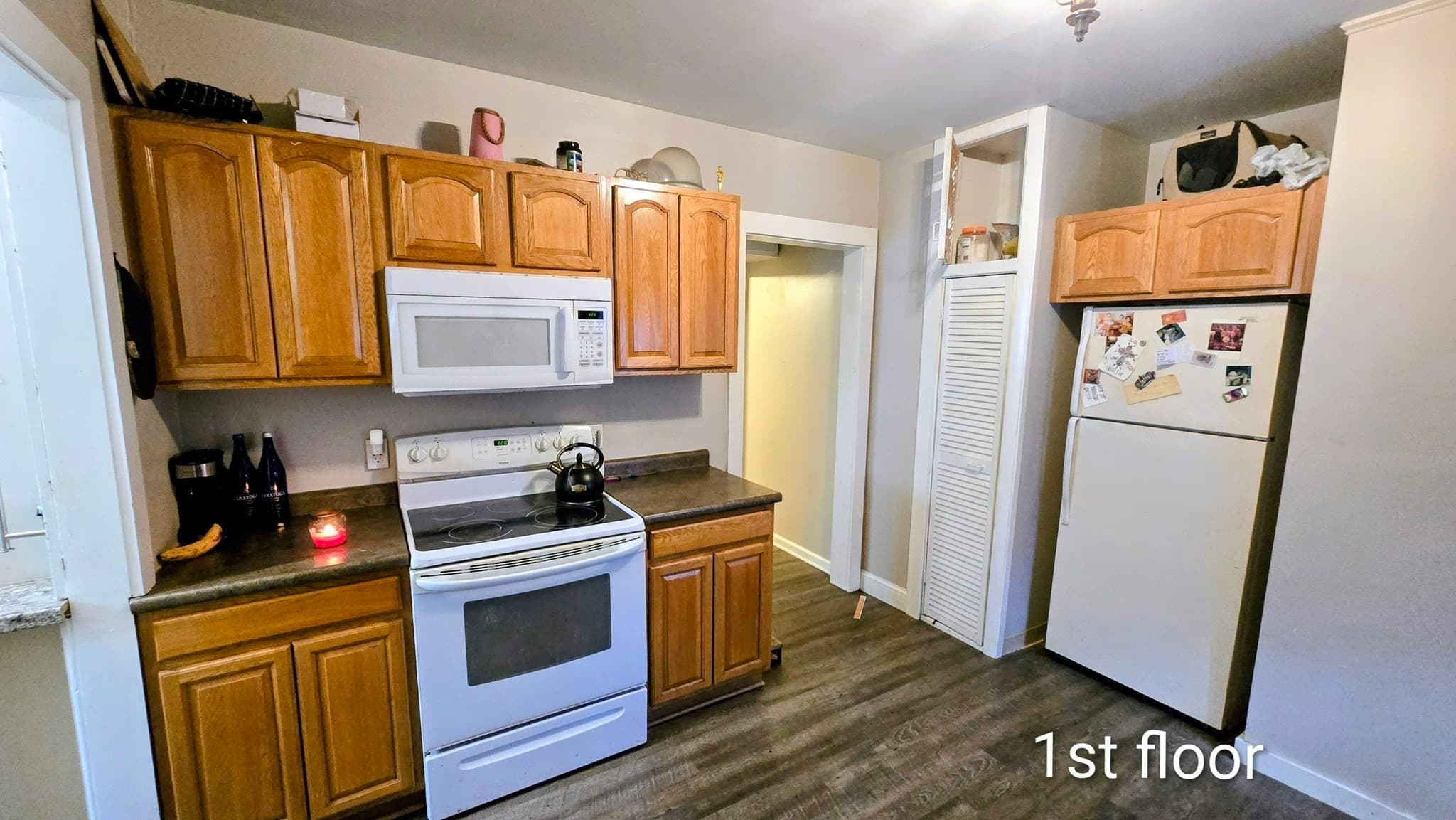 Multi Family at 96-98 Walnut St, Agawam MA 01001, photo 7 of 29