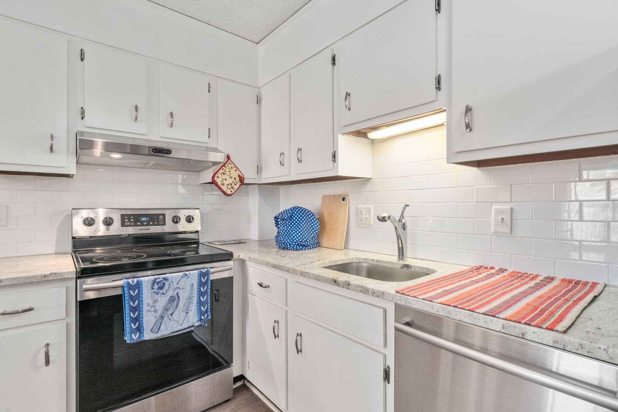 164 Galen St # 53, Watertown MA 02472
