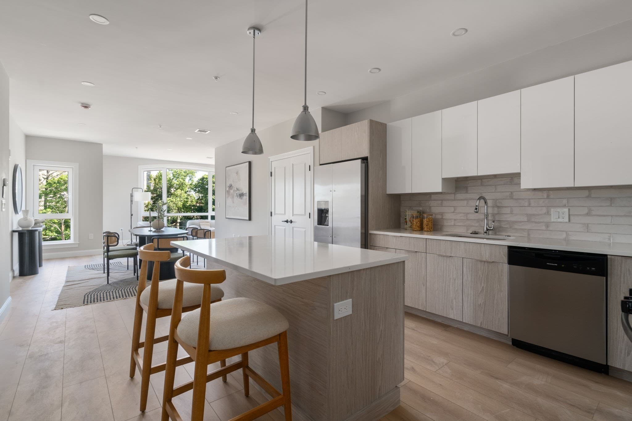 Condominium at 13 Wentworth Road # 402, Quincy MA 02170, Quincy, photo 2 of 29