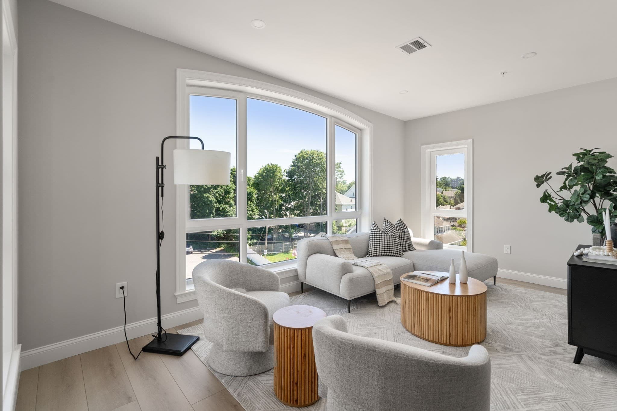 Condominium at 13 Wentworth Road # 402, Quincy MA 02170, Quincy, photo 11 of 29