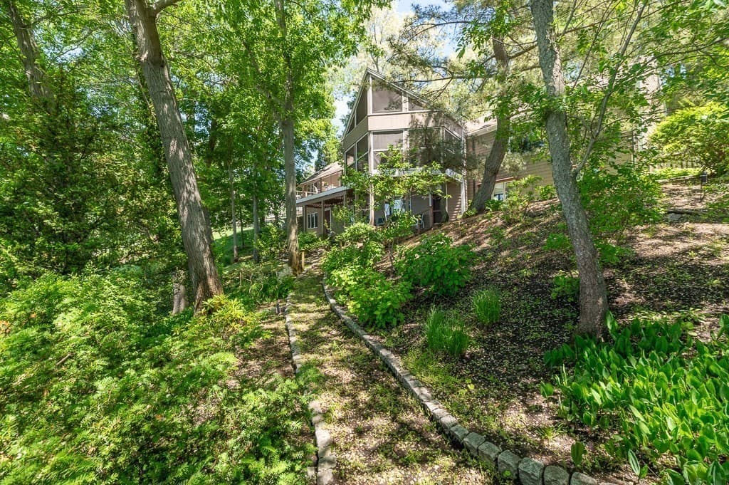 Single Family Residence at 9 Elm Top, Beverly MA 01915, Beverly, photo 3 of 40