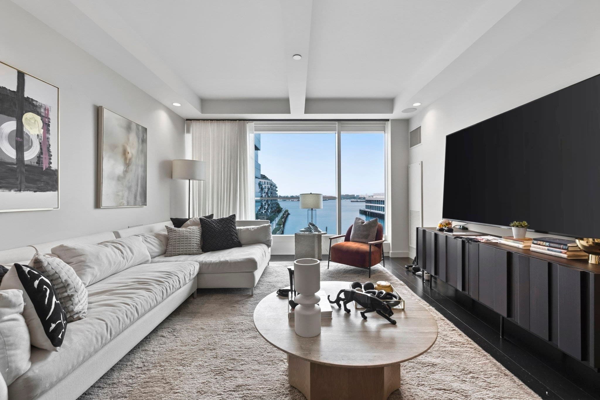 150 Seaport Blvd # 6D, Boston MA 02210