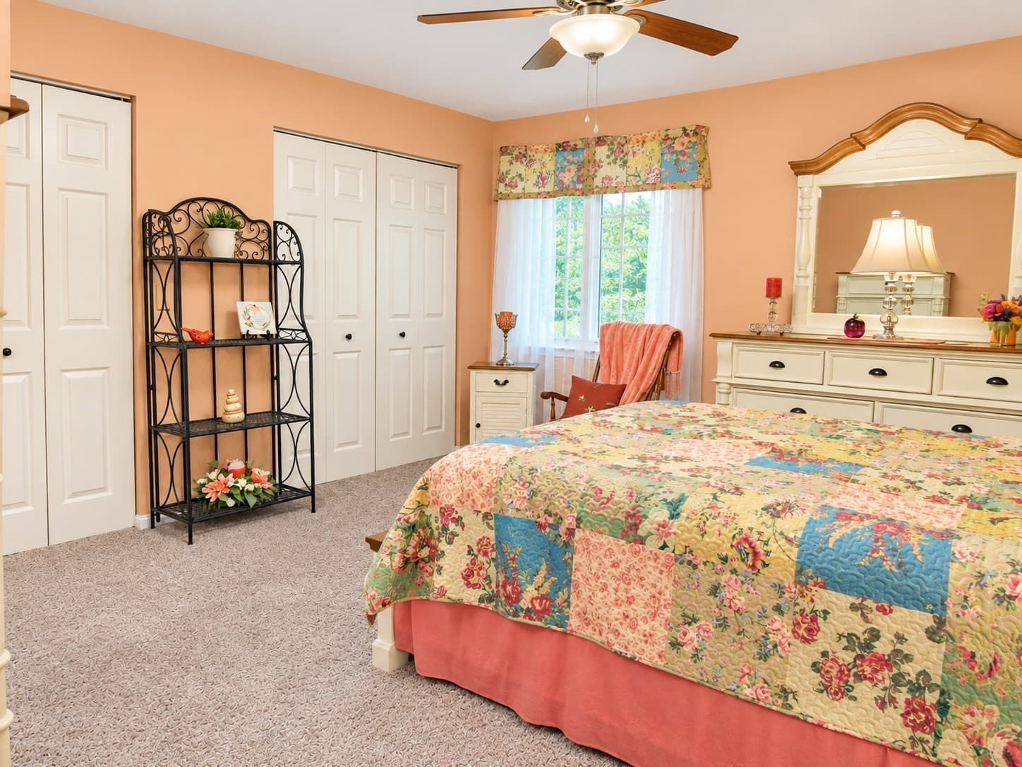 Condominium at 24 Magnolia St # 11, Attleboro MA 02703, Attleboro, photo 11 of 15