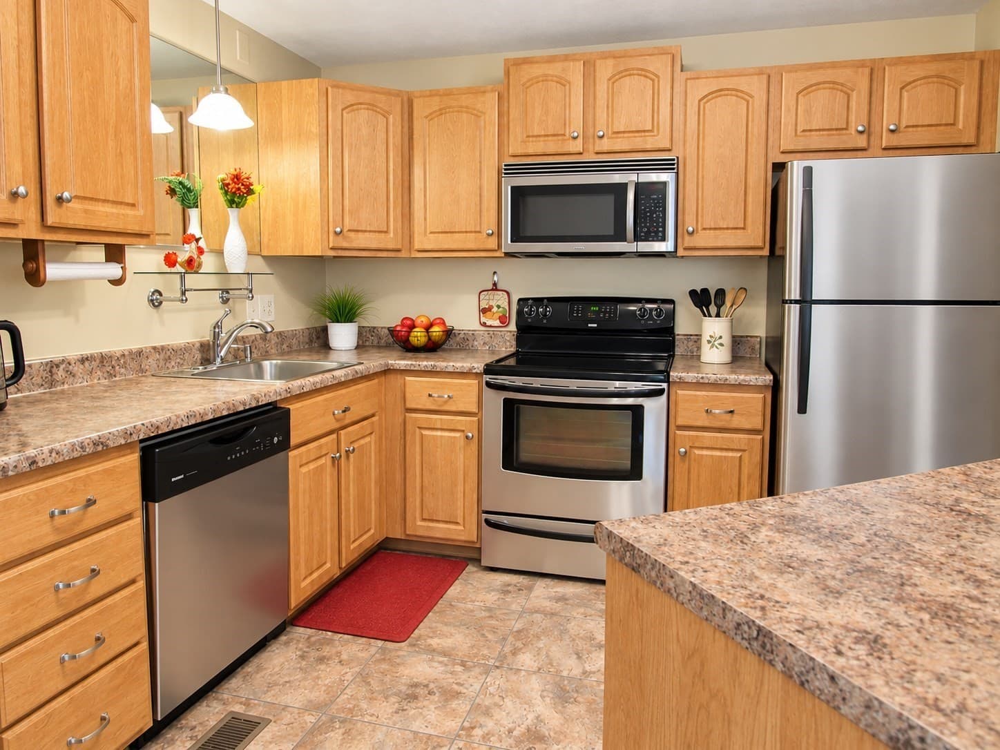 Condominium at 24 Magnolia St # 11, Attleboro MA 02703, Attleboro, photo 8 of 15