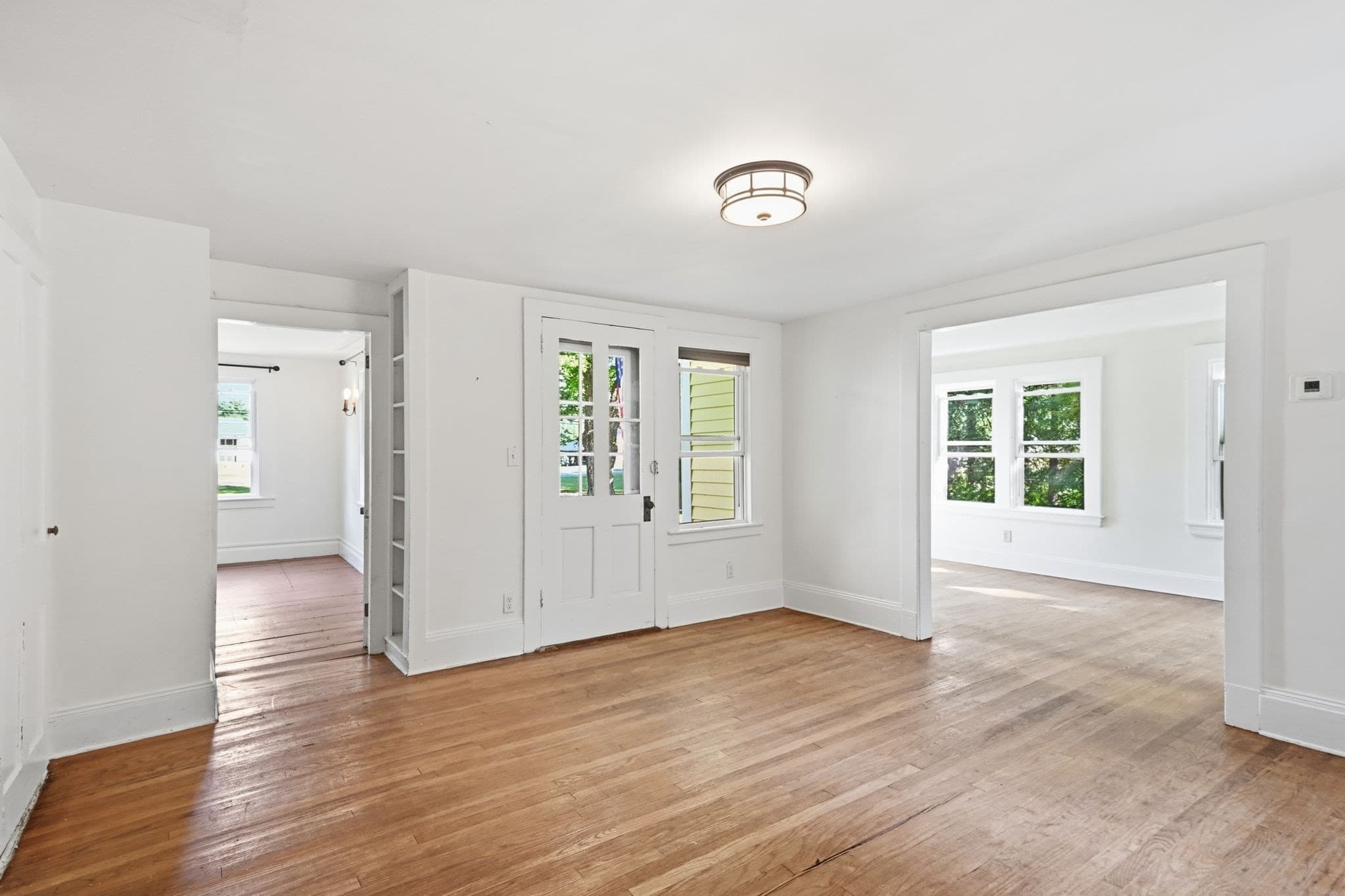 Single Family Residence at 217 N Maple St, Enfield CT 06082, photo 6 of 41
