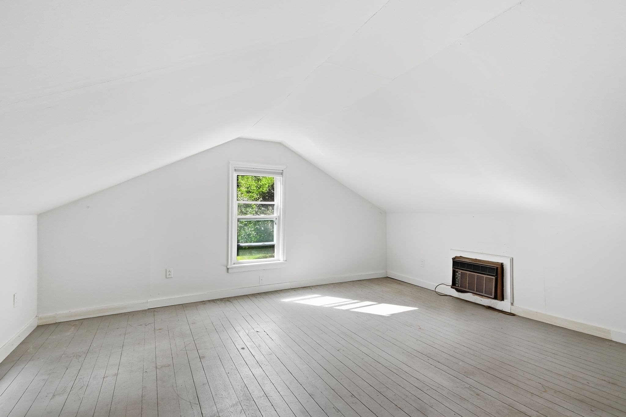 Single Family Residence at 217 N Maple St, Enfield CT 06082, photo 26 of 41