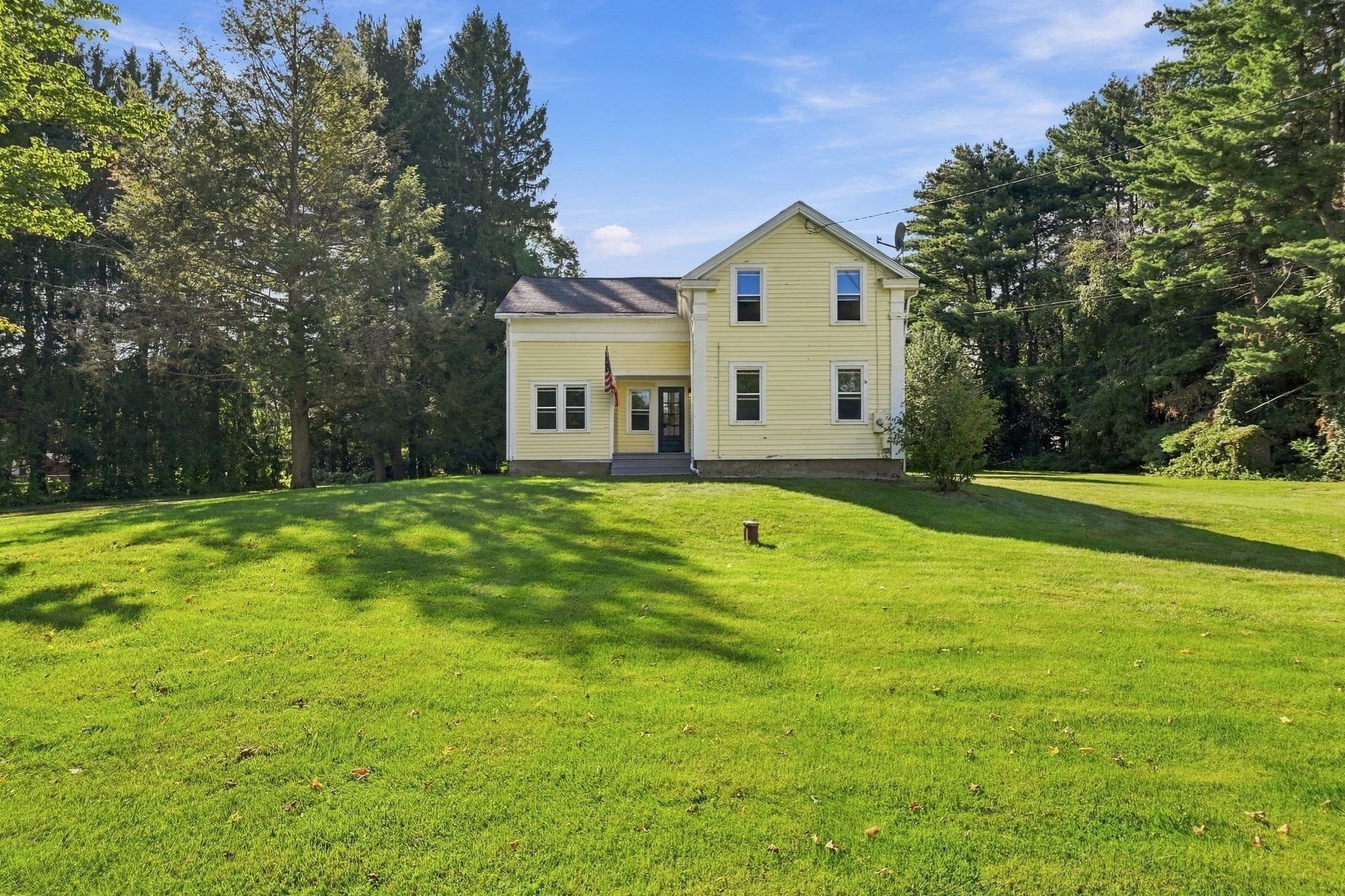217 N Maple St, Enfield CT 06082