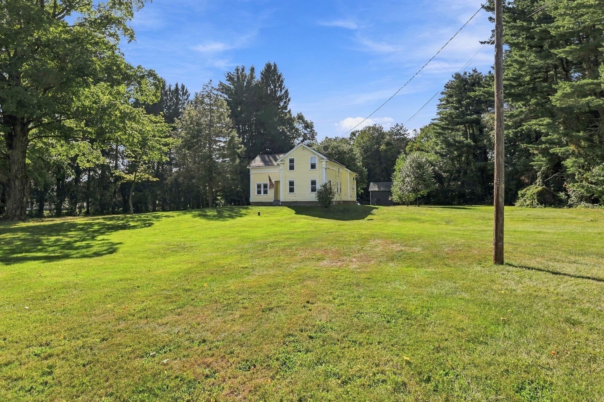 Single Family Residence at 217 N Maple St, Enfield CT 06082, photo 4 of 41