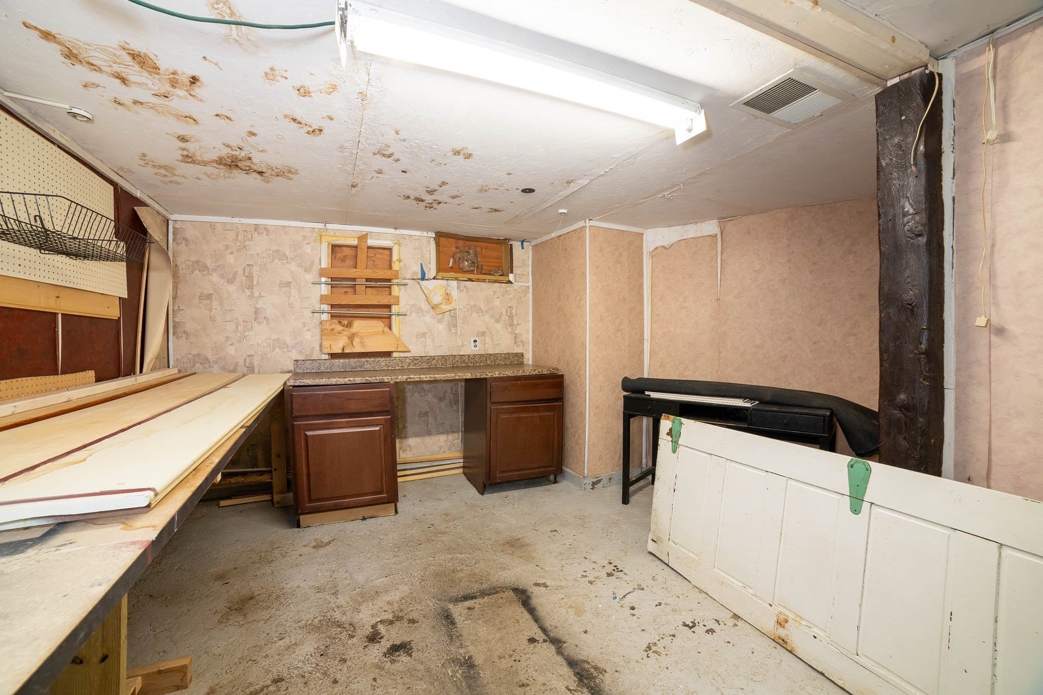 Commercial Sale at 382 Water, Clinton MA 01510, Clinton, photo 24 of 25