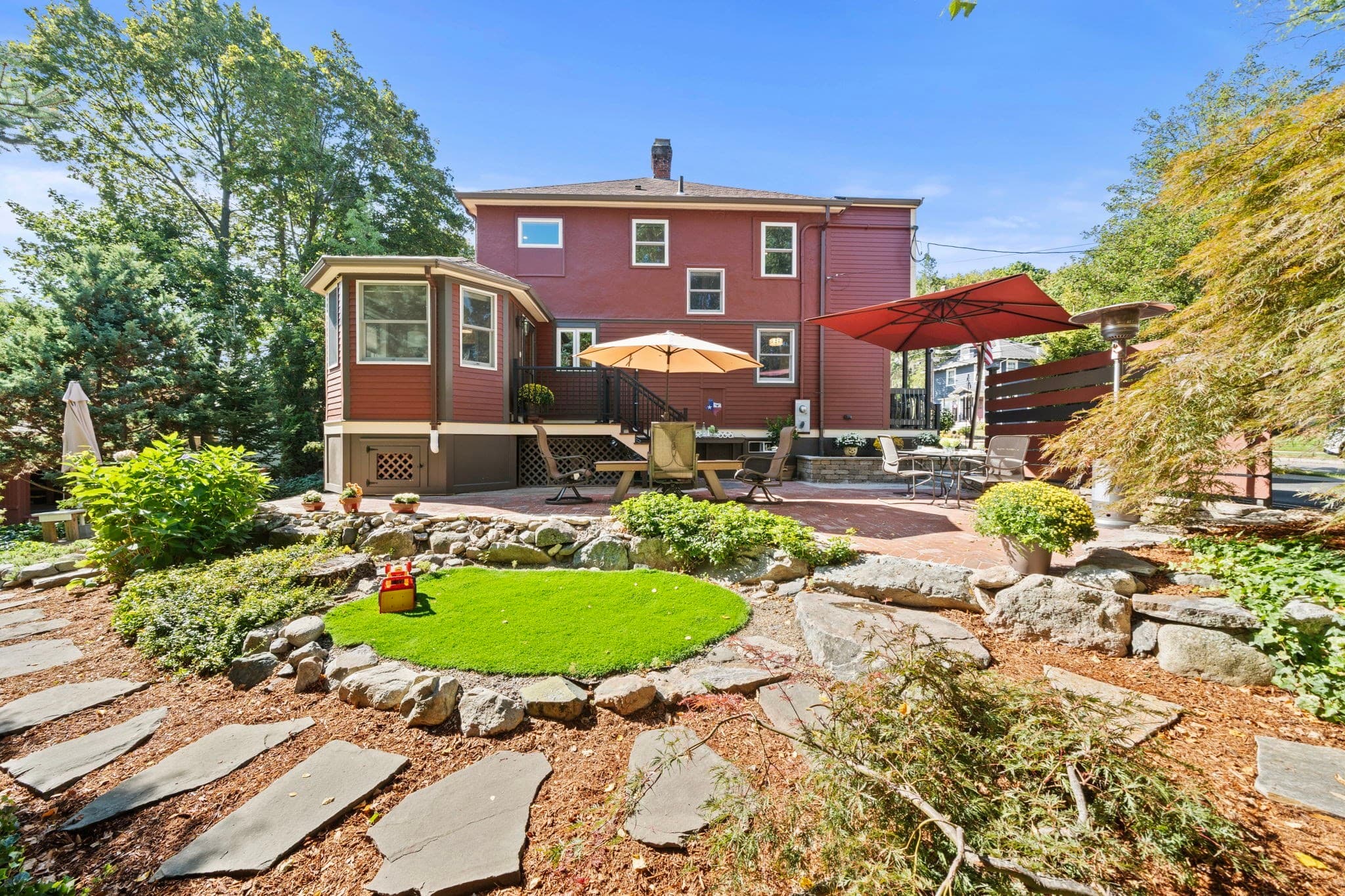 Single Family Residence at 49 Lynde Ave, Melrose MA 02176, Melrose, photo 2 of 42
