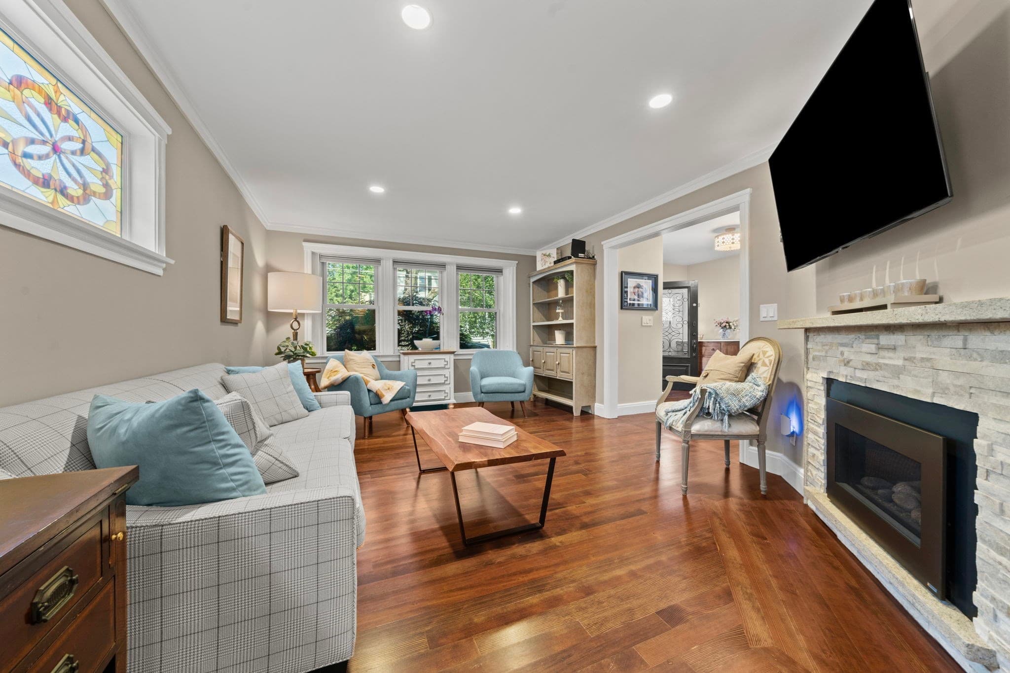 Single Family Residence at 49 Lynde Ave, Melrose MA 02176, Melrose, photo 8 of 42