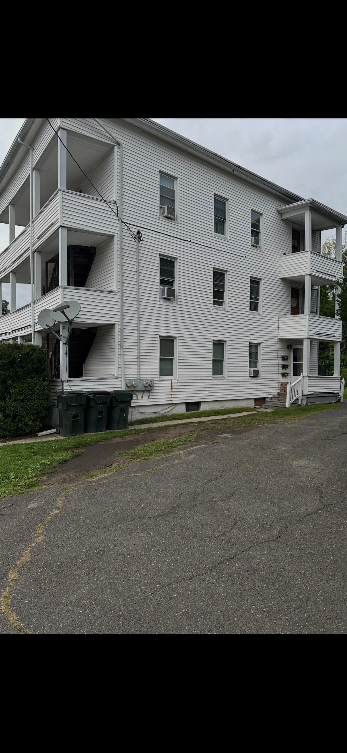 47 Lincoln St, Webster MA 01570
