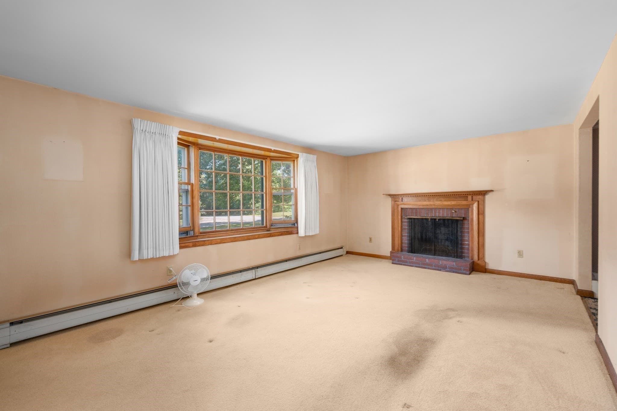 Single Family Residence at 61 Laurel Rd, Barnstable MA 02632, Barnstable, photo 9 of 38