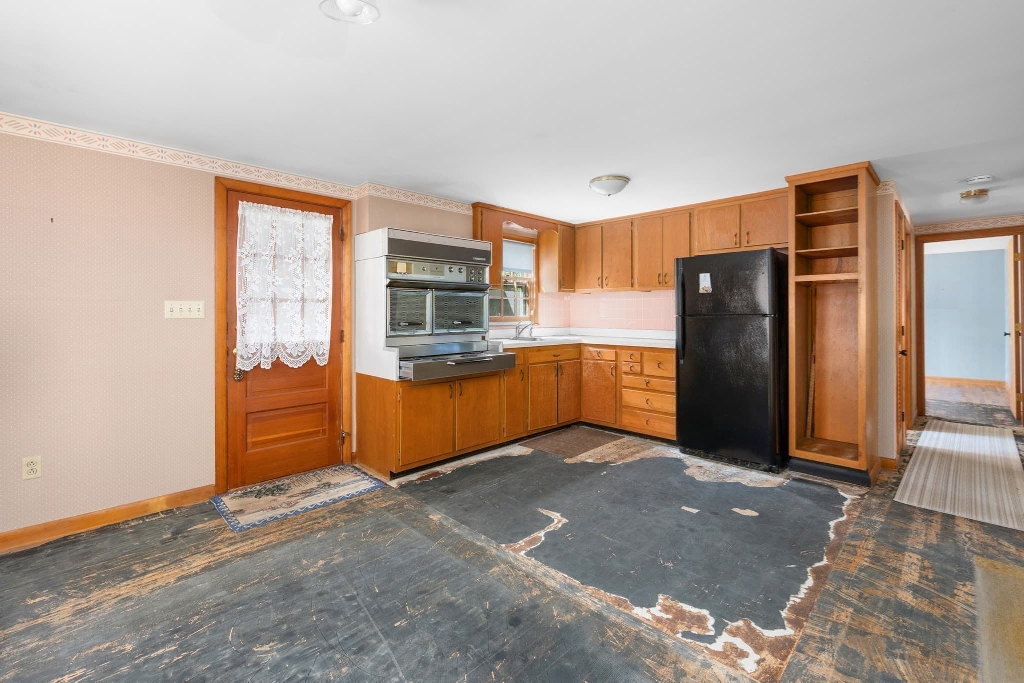 Single Family Residence at 61 Laurel Rd, Barnstable MA 02632, Barnstable, photo 11 of 38