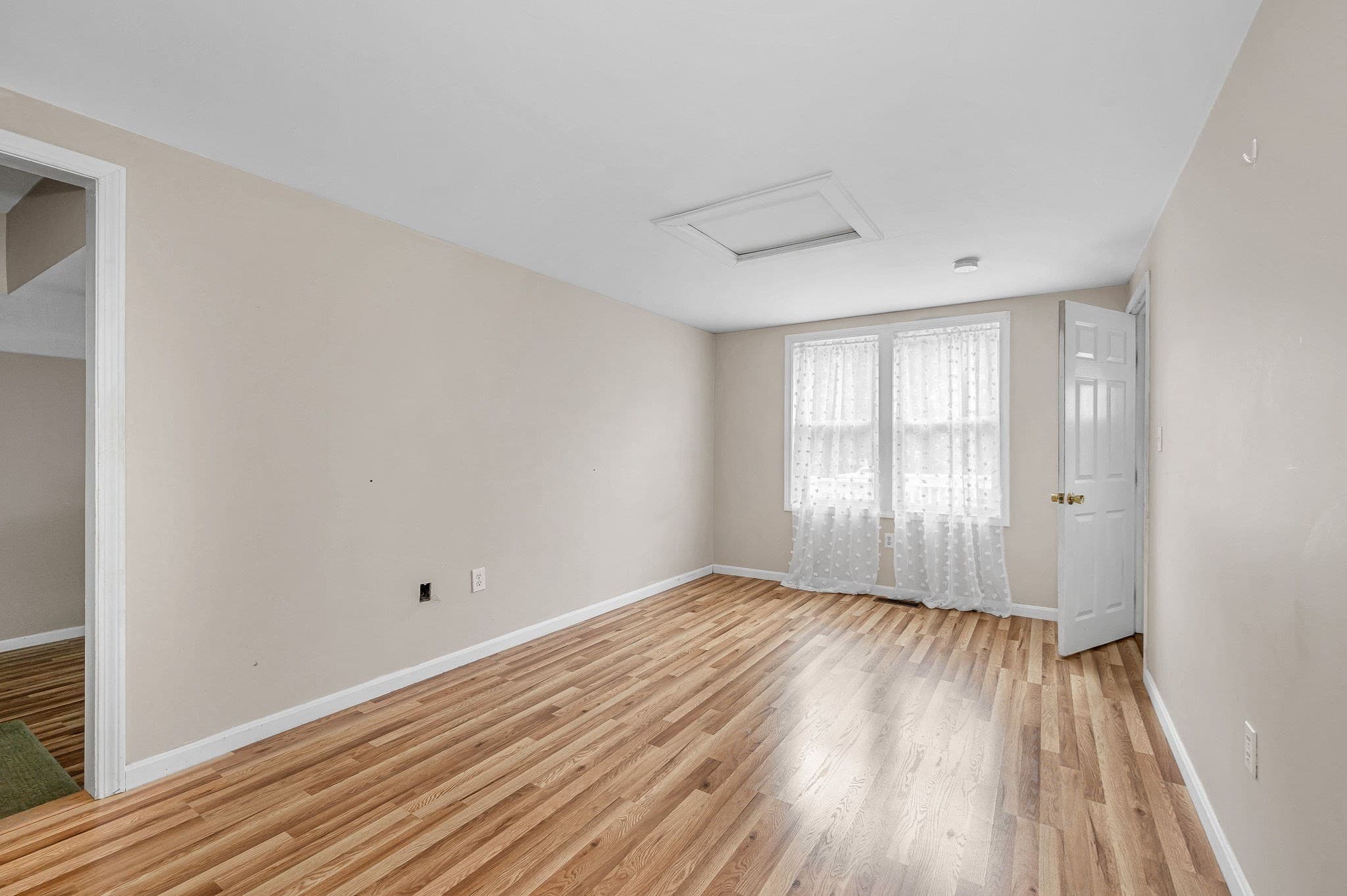 Single Family Residence at 115 Sladen St, Dracut MA 01826, Dracut, photo 17 of 39