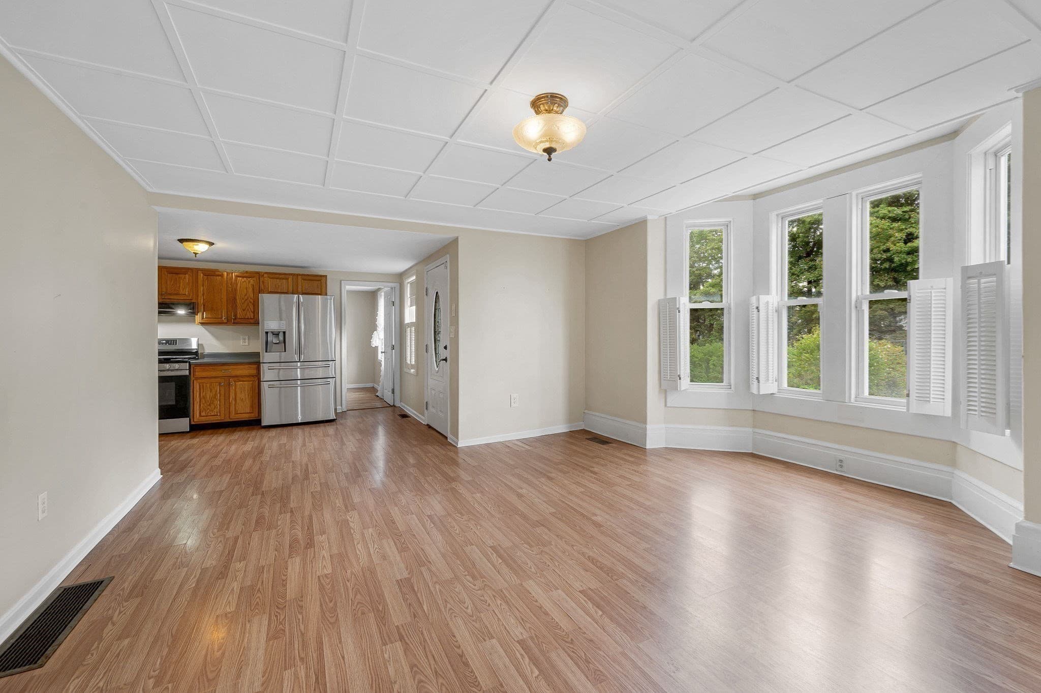 Single Family Residence at 115 Sladen St, Dracut MA 01826, Dracut, photo 7 of 39