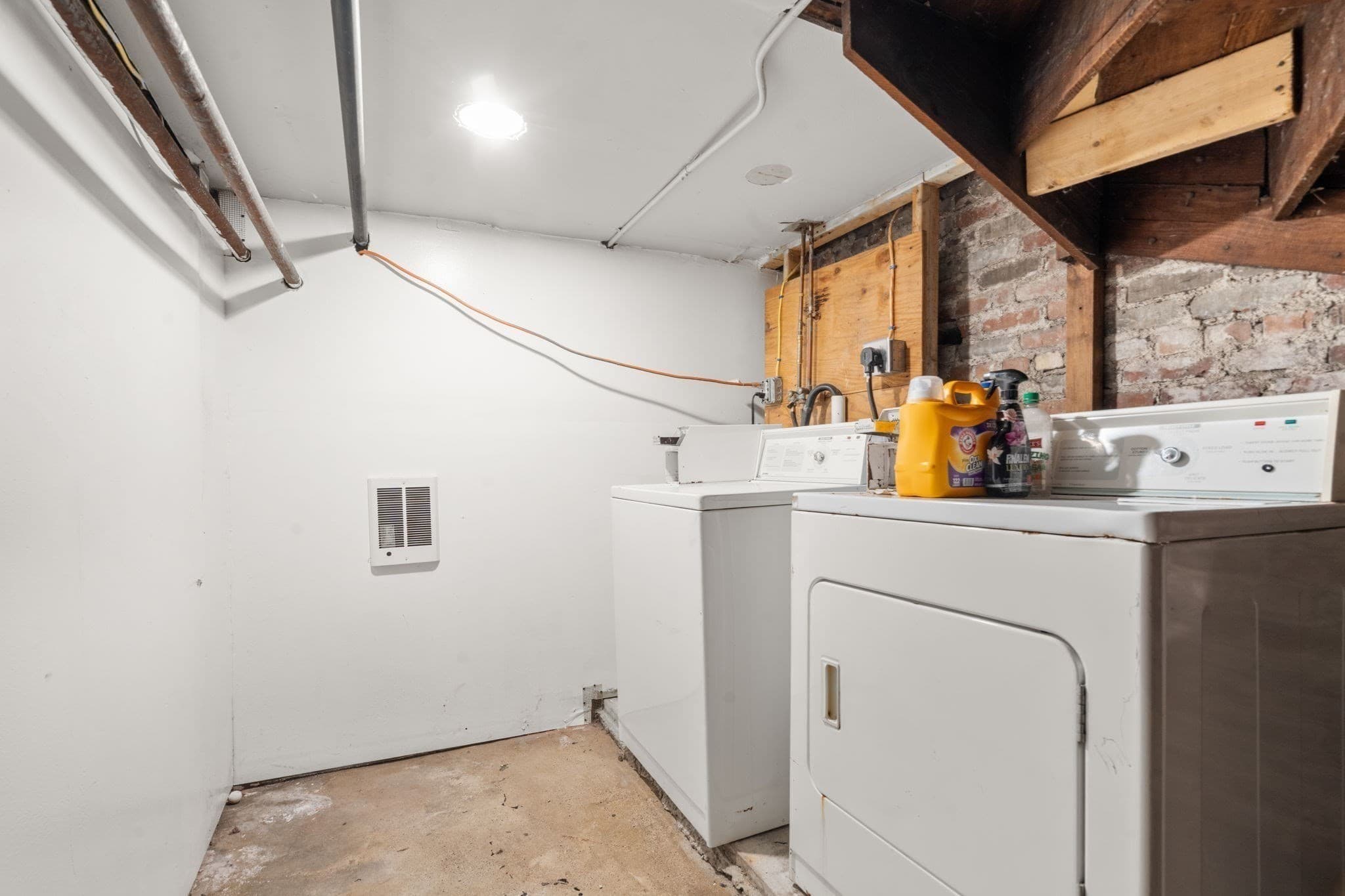 3 Family at 65 Dennis Street, Boston MA 02119, Boston, photo 21 of 25