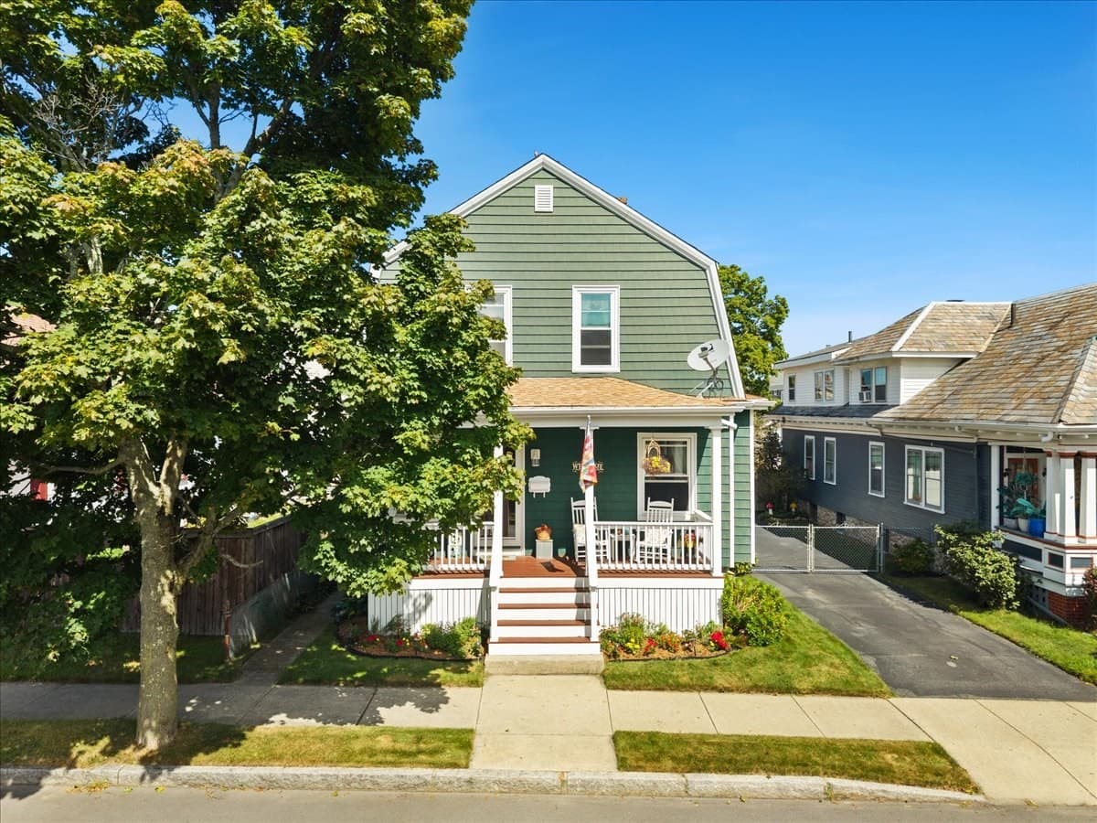 287 Wood St, New Bedford MA 02745