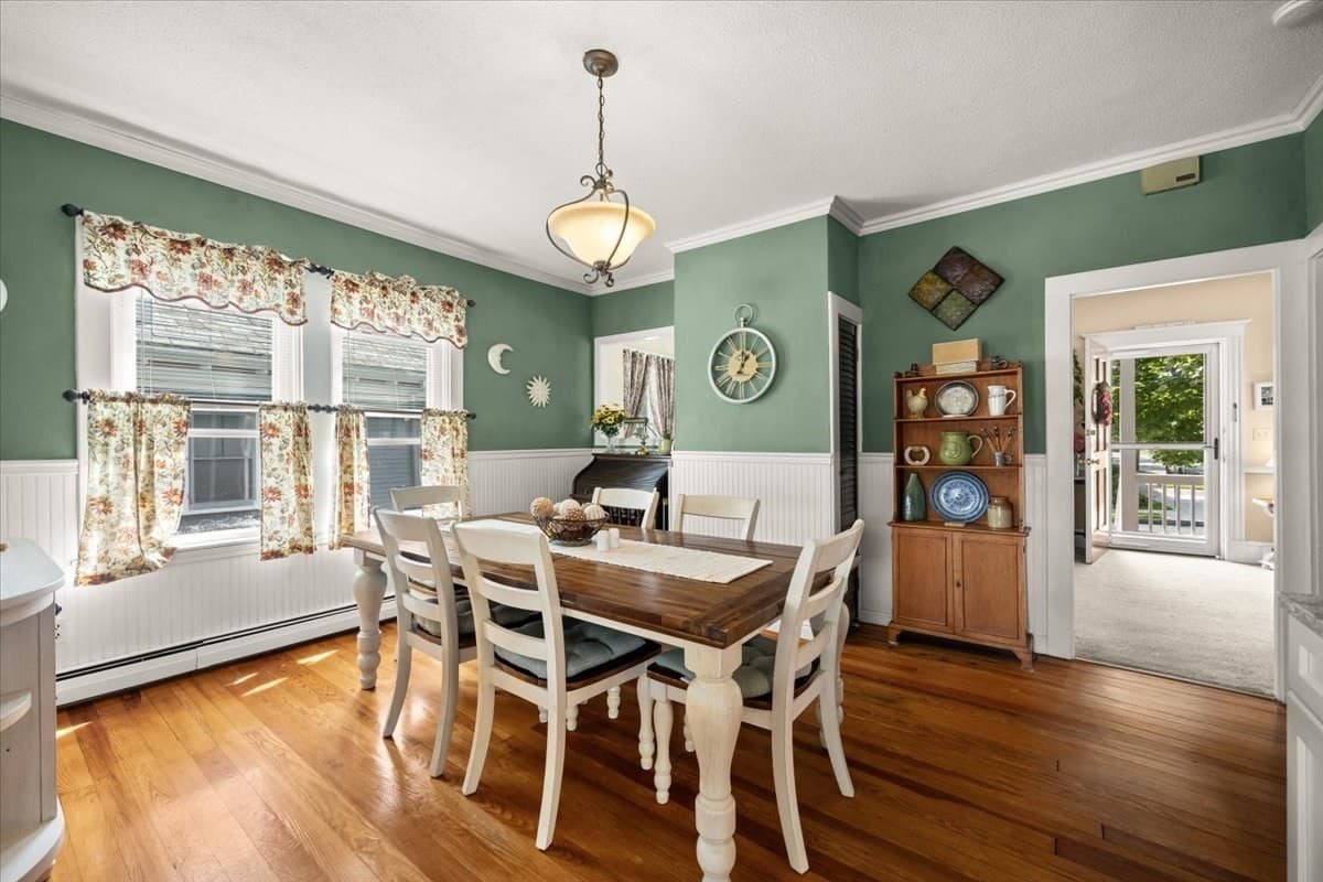 Single Family Residence at 287 Wood St, New Bedford MA 02745, New Bedford, photo 24 of 38