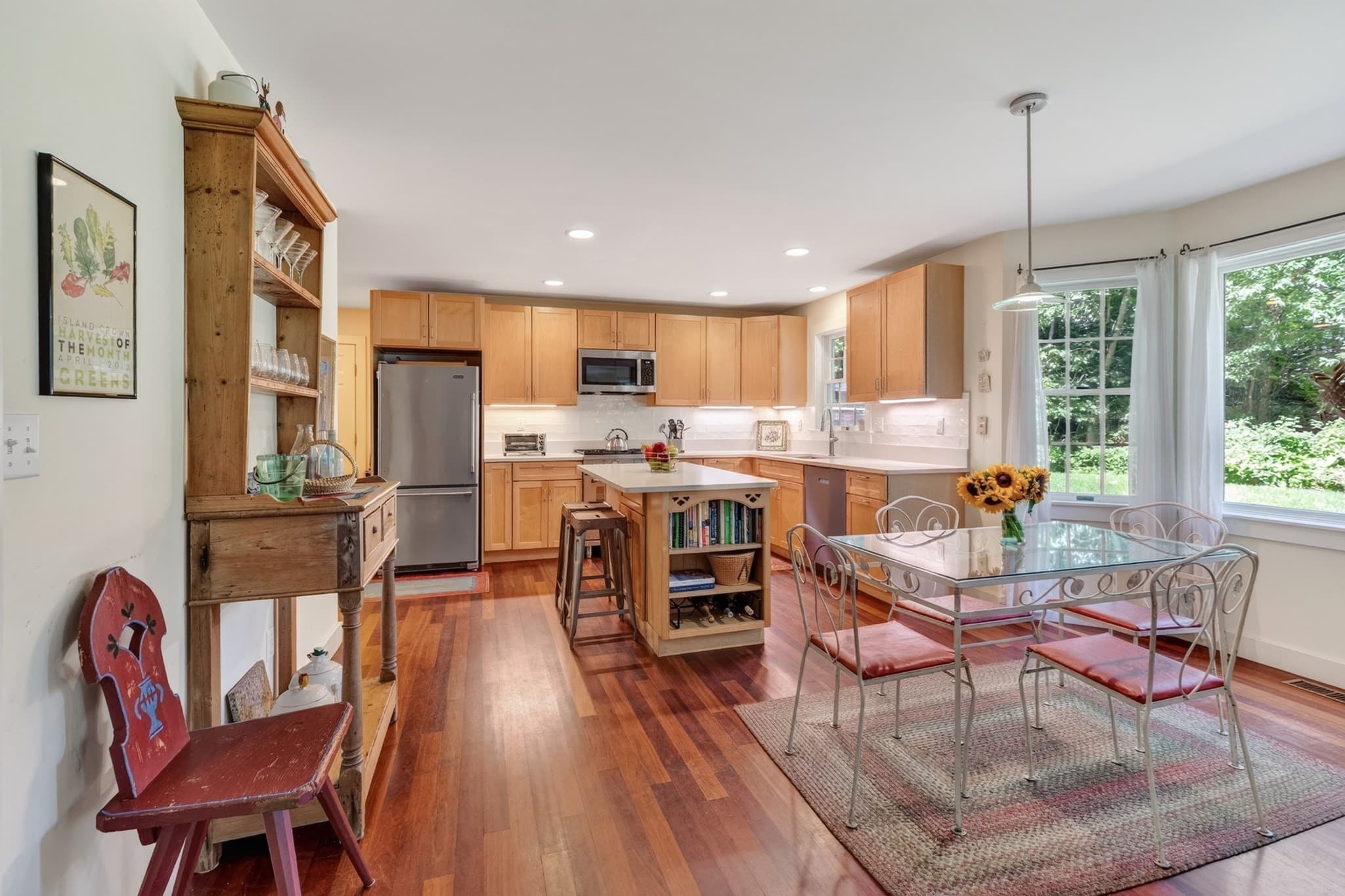 Single Family Residence at 61 Canonicus Ave, Oak Bluffs MA 02557, photo 8 of 41