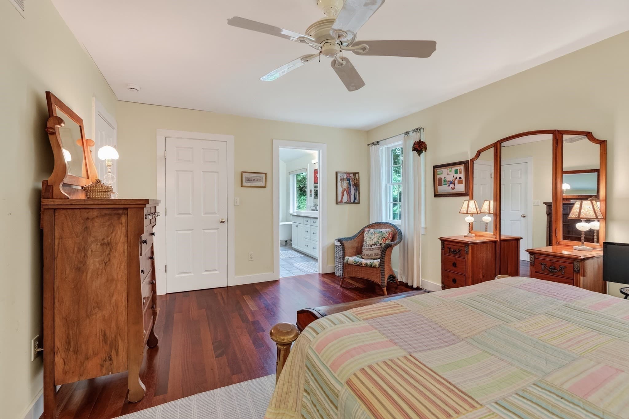 Single Family Residence at 61 Canonicus Ave, Oak Bluffs MA 02557, photo 21 of 41