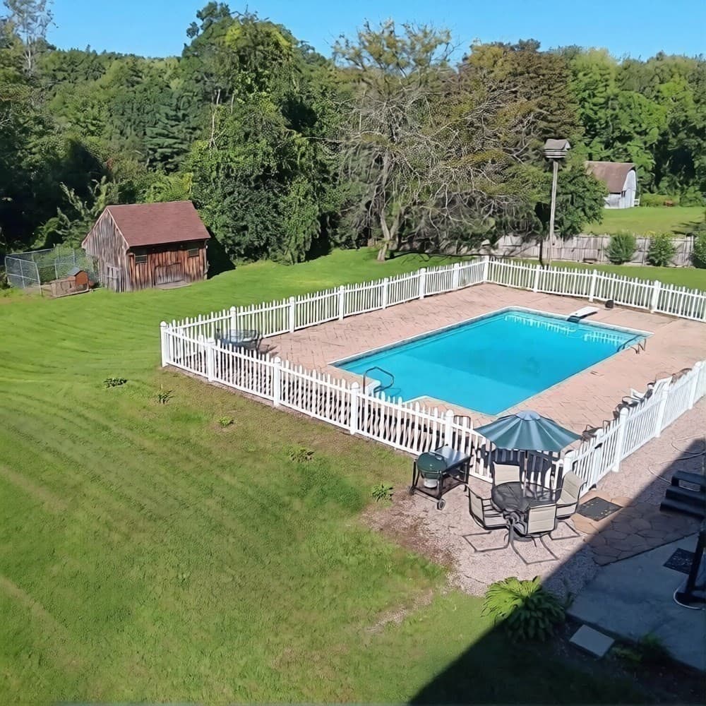 Single Family Residence at 8 Hillsville Rd, North Brookfield MA 01535, North Brookfield, photo 7 of 34