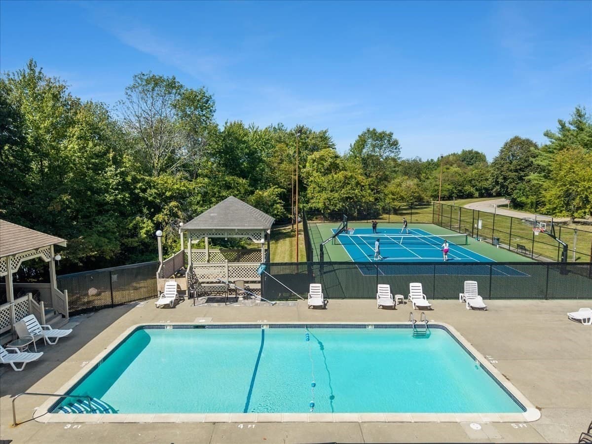 Condominium at 216 Carriage Lane # 216, Taunton MA 02780, Taunton, photo 9 of 35
