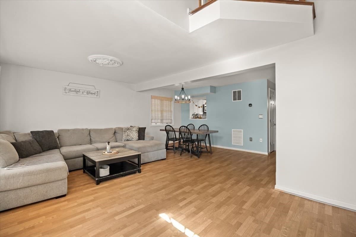 Condominium at 216 Carriage Lane # 216, Taunton MA 02780, Taunton, photo 14 of 35