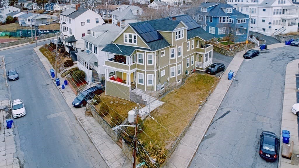 Multi Family at 203-205 Saratoga St, Lawrence MA 01841, Lawrence, photo 2 of 24