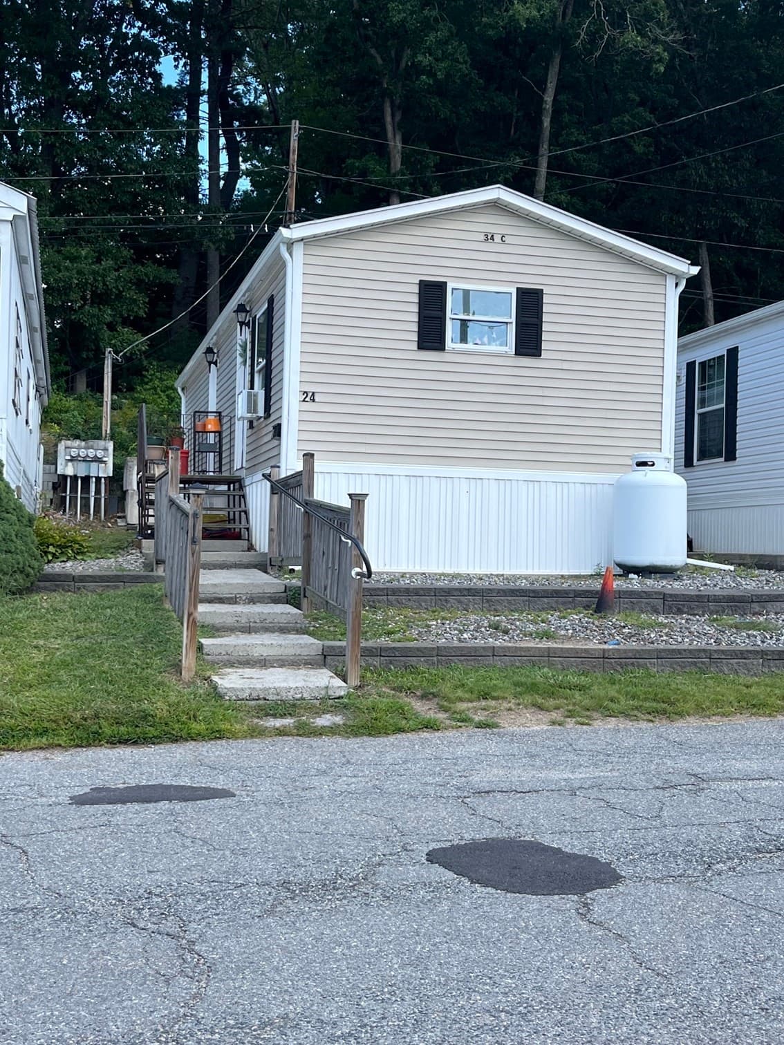 Mobile Home at 24 Mustang Ave, Marlborough MA 01752, Marlborough, photo 2 of 3