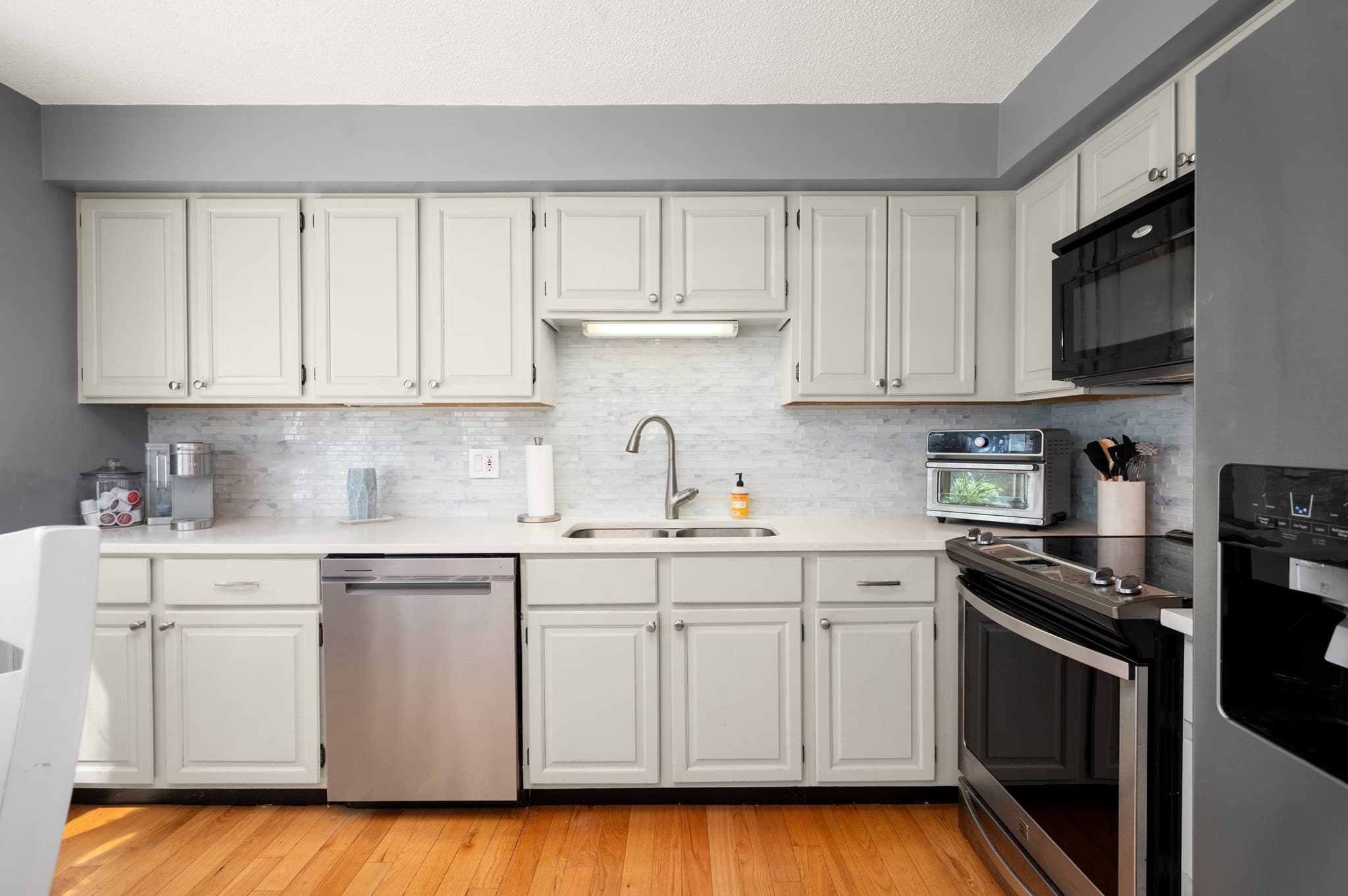 Condominium at 803 Foxwood Circle # 803, Peabody MA 01960, Peabody, photo 9 of 38