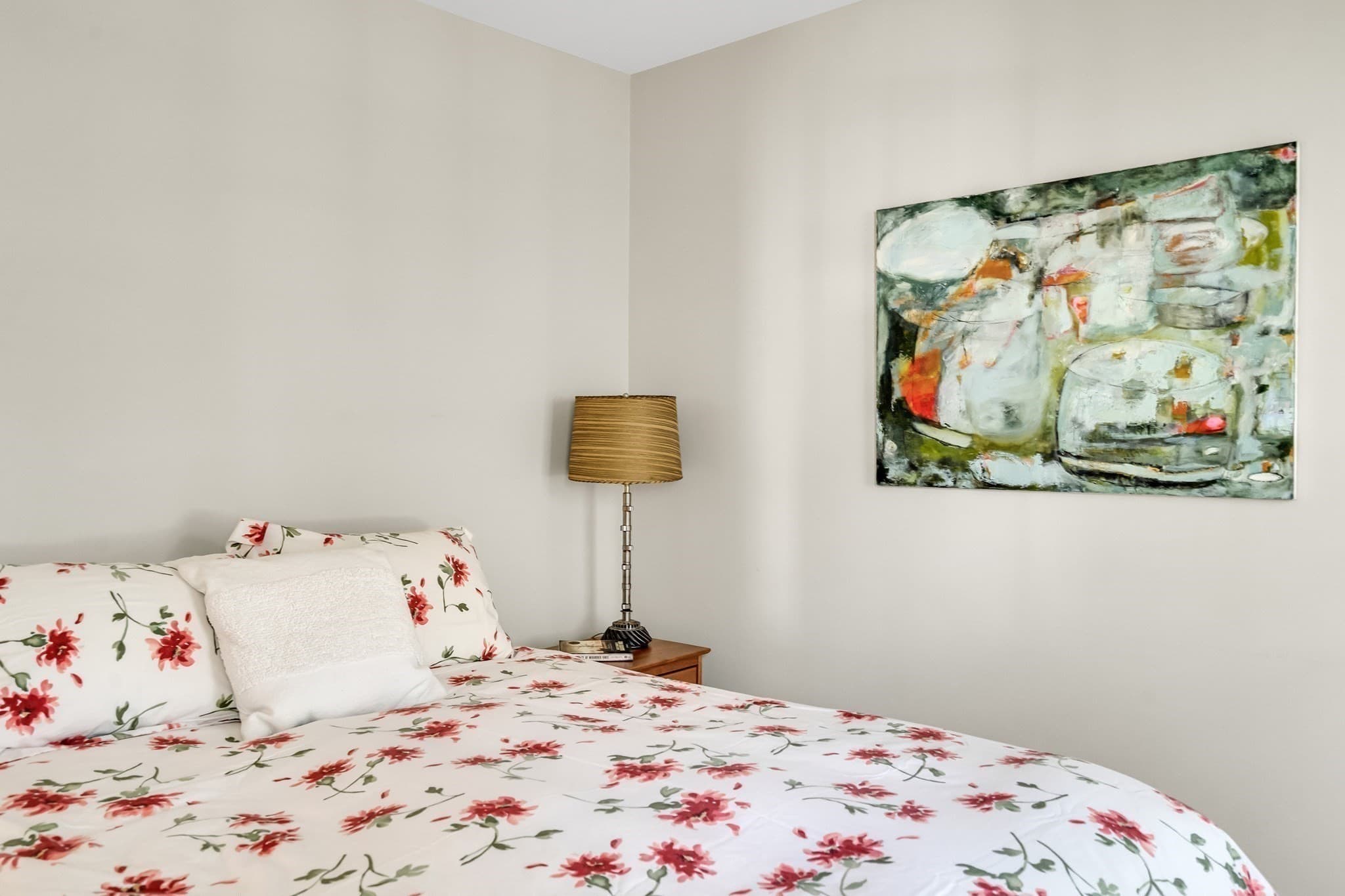 Condominium at 33 Clyde St # 1, Somerville MA 02145, Somerville, photo 13 of 29