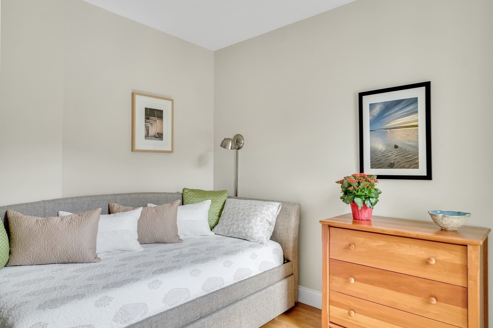 Condominium at 33 Clyde St # 1, Somerville MA 02145, Somerville, photo 16 of 29