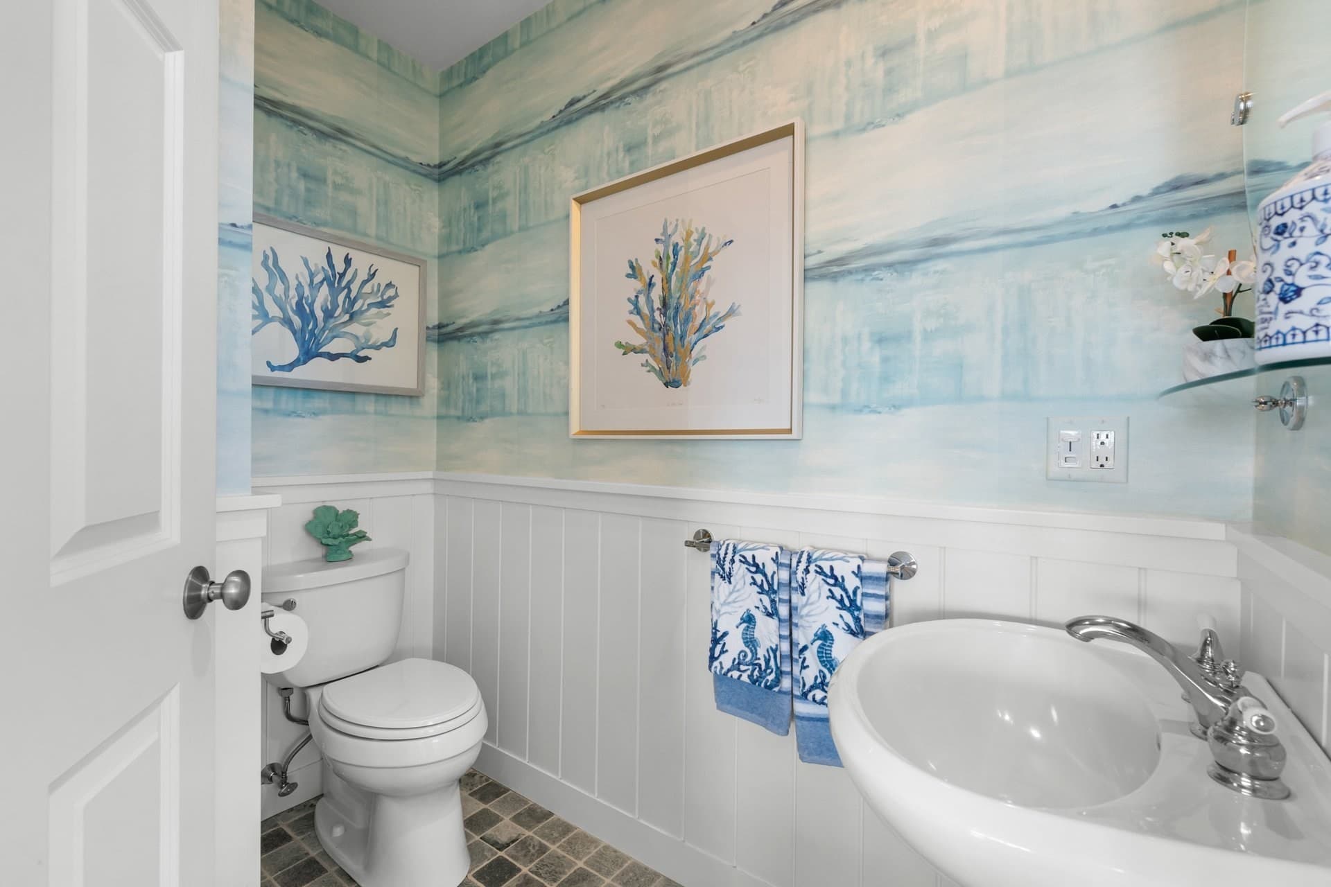 Single Family Residence at 122 Shore Drive West, Mashpee MA 02649, Mashpee, photo 18 of 41