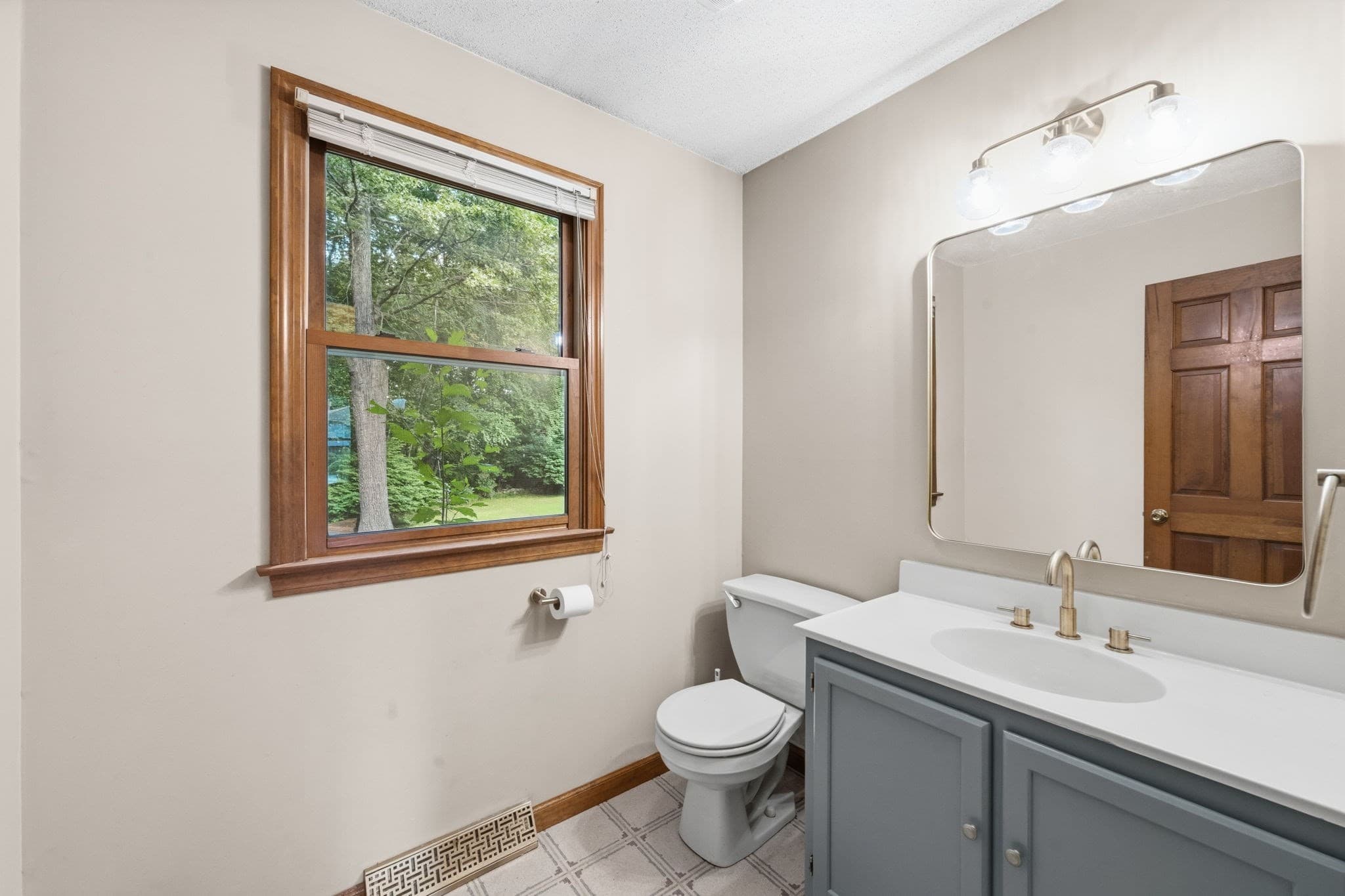 Single Family Residence at 22 Grassy Meadow Rd, Wilbraham MA 01095, Wilbraham, photo 27 of 42