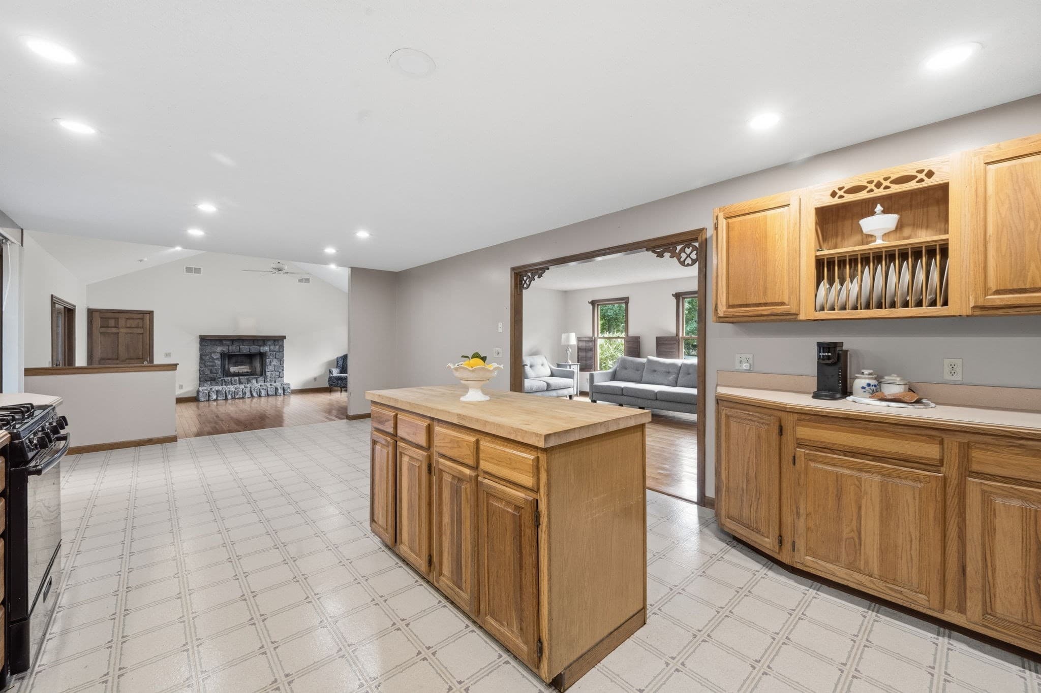 Single Family Residence at 22 Grassy Meadow Rd, Wilbraham MA 01095, Wilbraham, photo 12 of 42