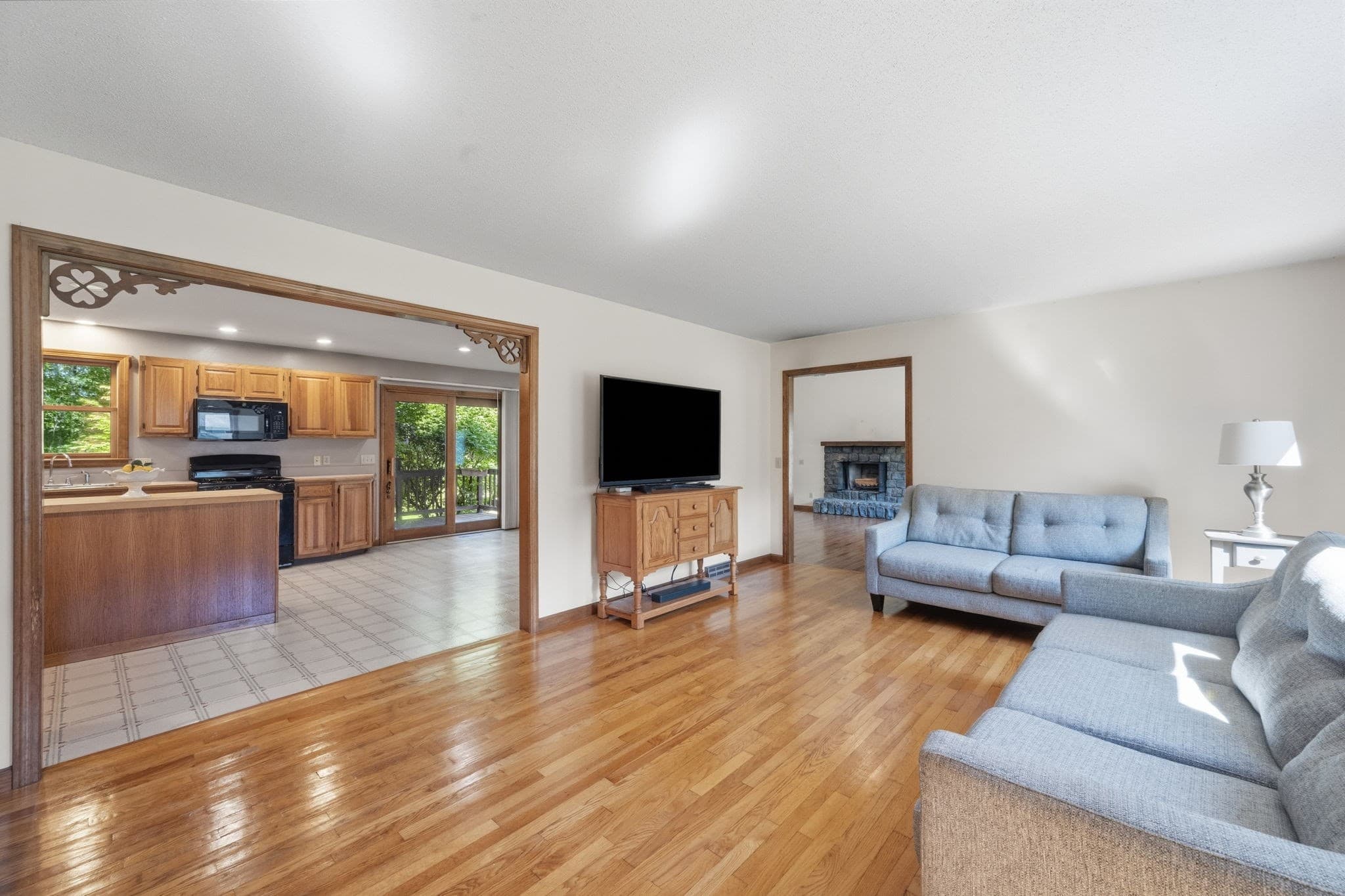 Single Family Residence at 22 Grassy Meadow Rd, Wilbraham MA 01095, Wilbraham, photo 8 of 42