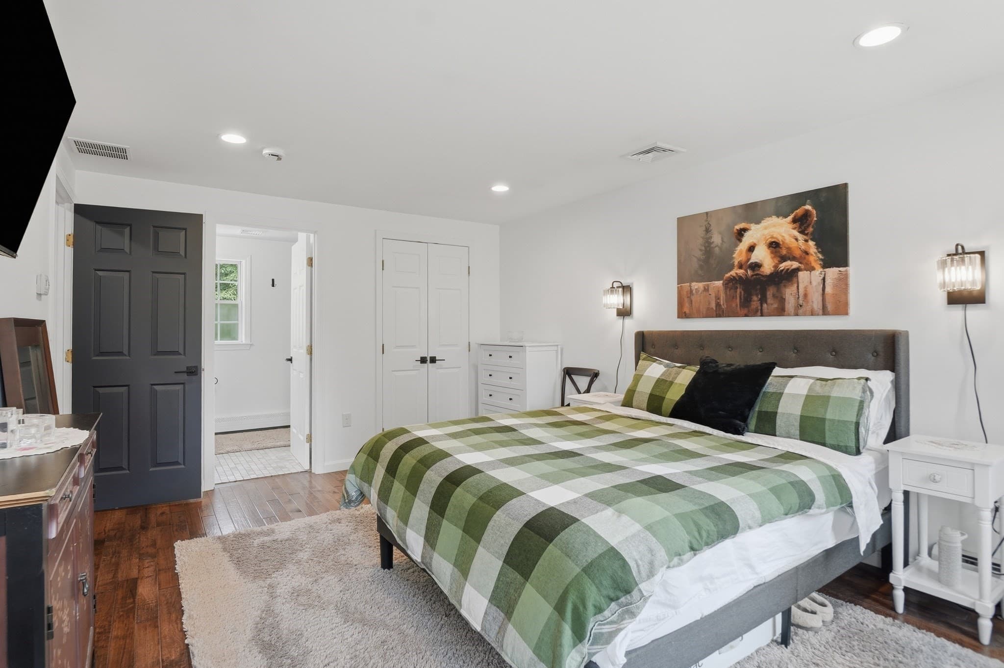 Single Family Residence at 5 Dunny Cove Road, Uxbridge MA 01569, Uxbridge, photo 16 of 42