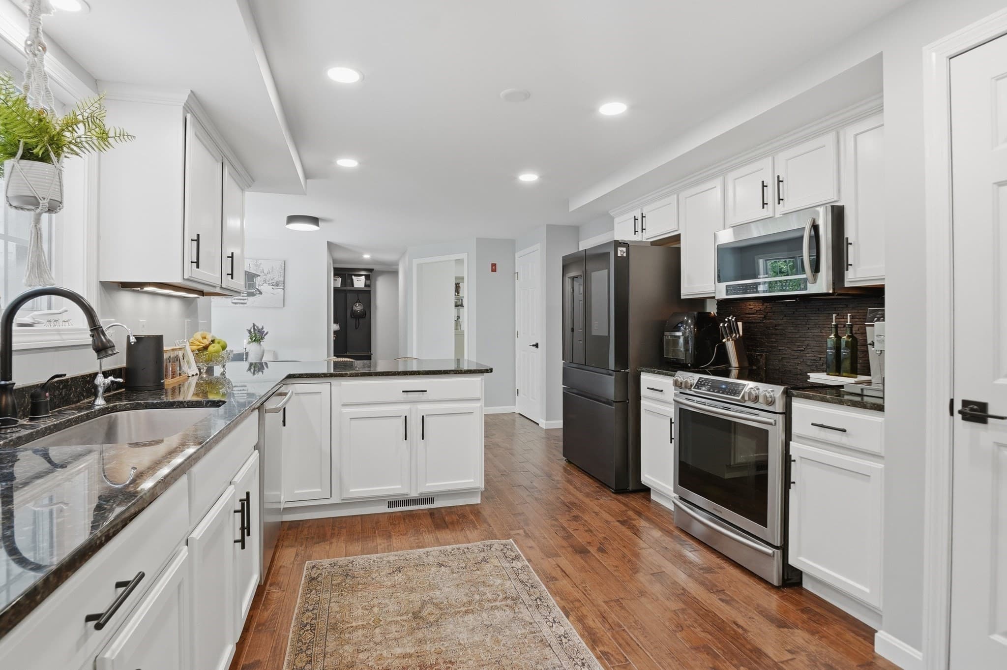 Single Family Residence at 5 Dunny Cove Road, Uxbridge MA 01569, Uxbridge, photo 11 of 42