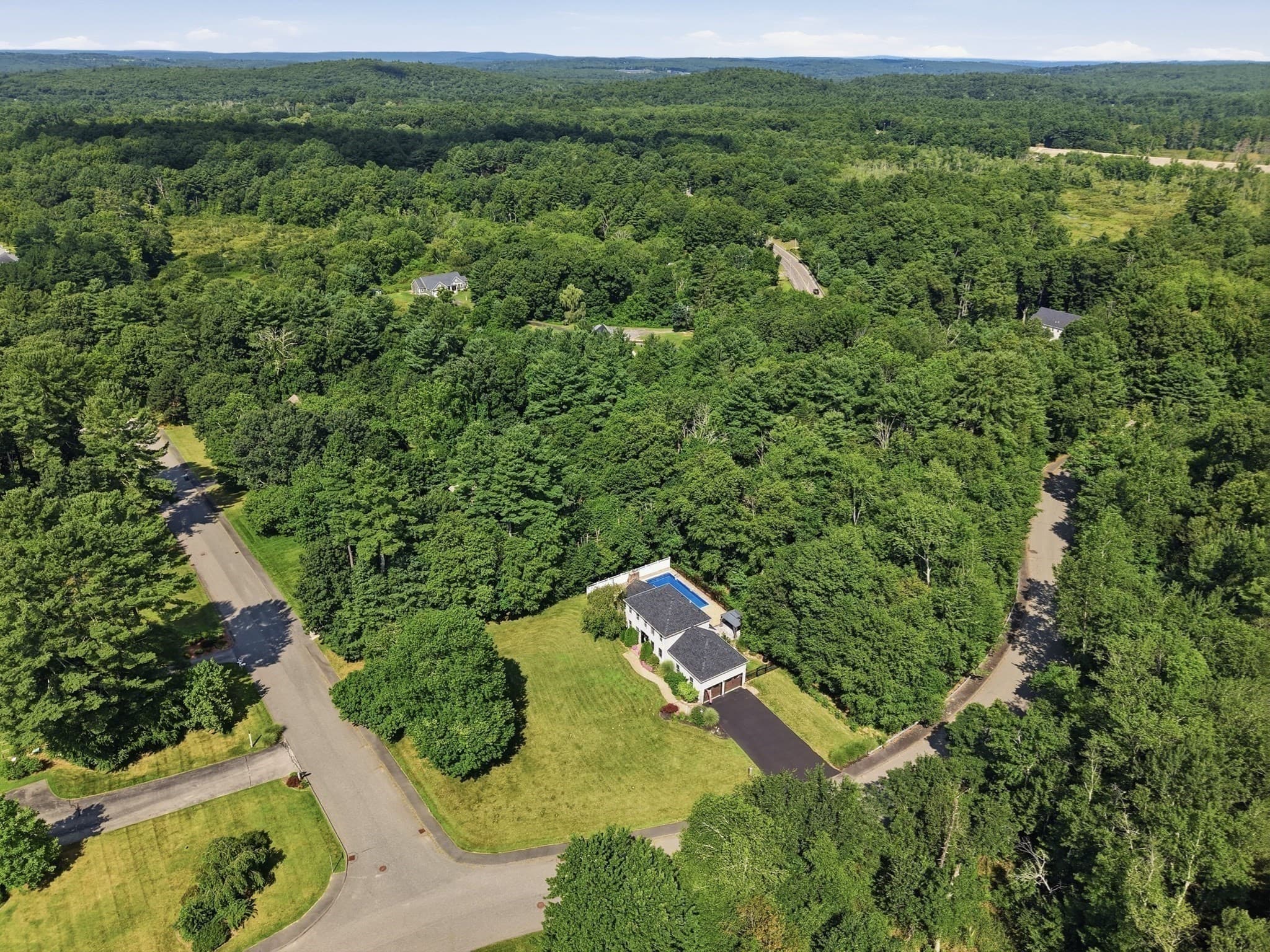 Single Family Residence at 5 Dunny Cove Road, Uxbridge MA 01569, Uxbridge, photo 39 of 42