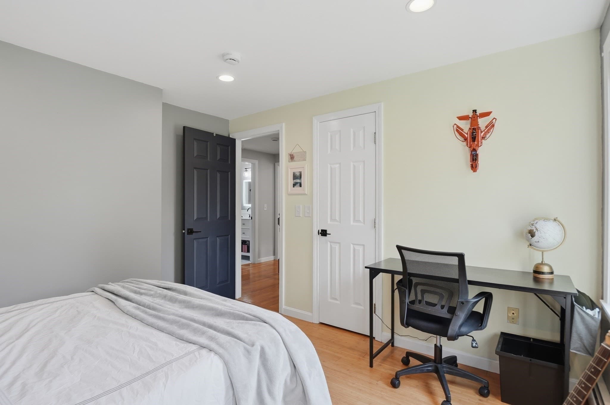 Single Family Residence at 5 Dunny Cove Road, Uxbridge MA 01569, Uxbridge, photo 21 of 42
