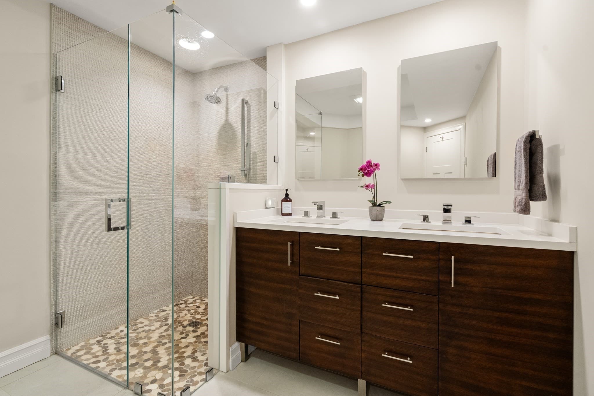 Condominium at 80 Commercial St # 2, Boston MA 02109, Boston, photo 8 of 21