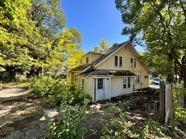 2 Family - 2 Units Up/Down at 126 Lakehurst Ave, Weymouth MA 02189, Weymouth, photo 5 of 26