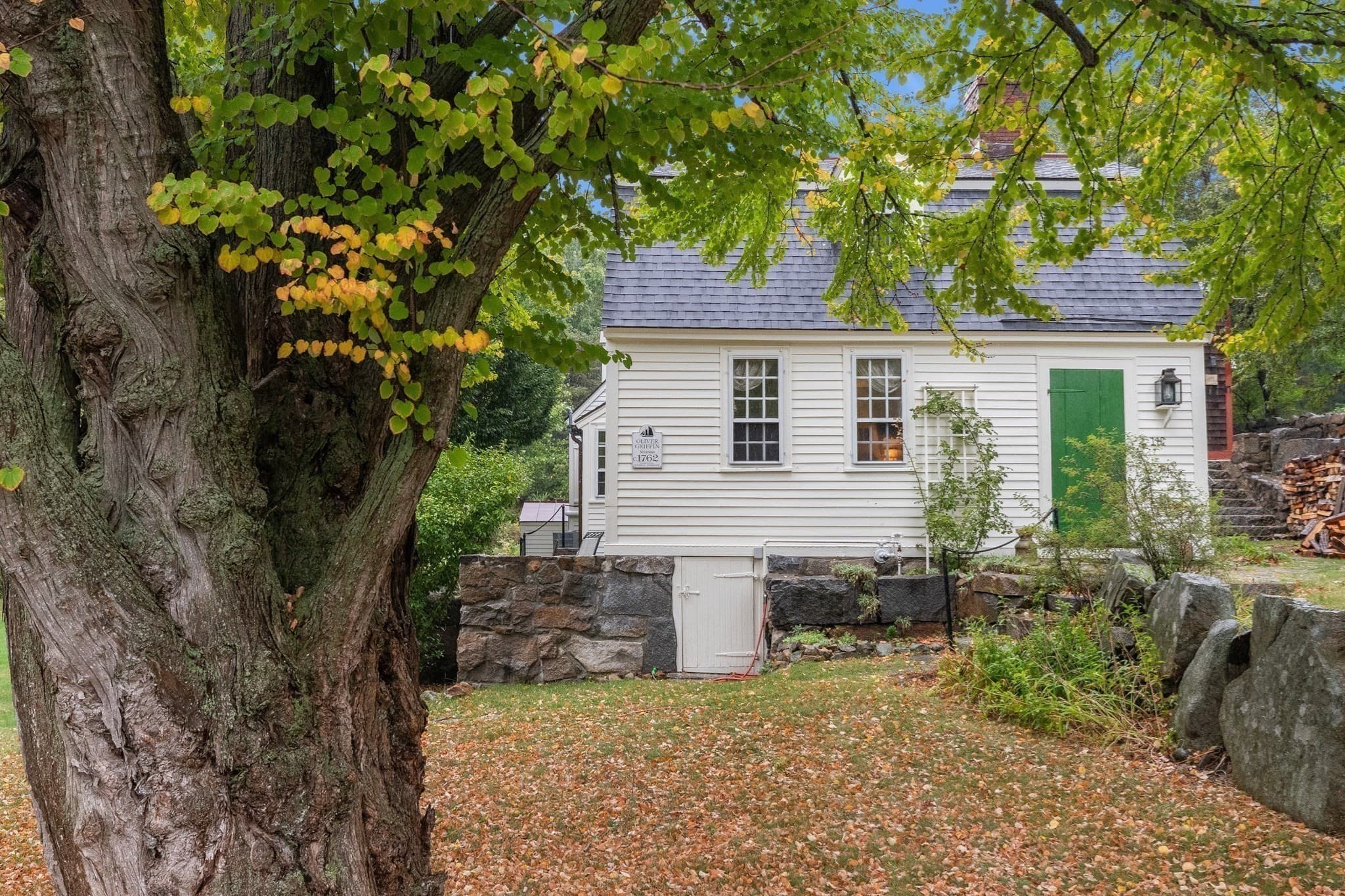 146 Leonard St, Gloucester MA 01930