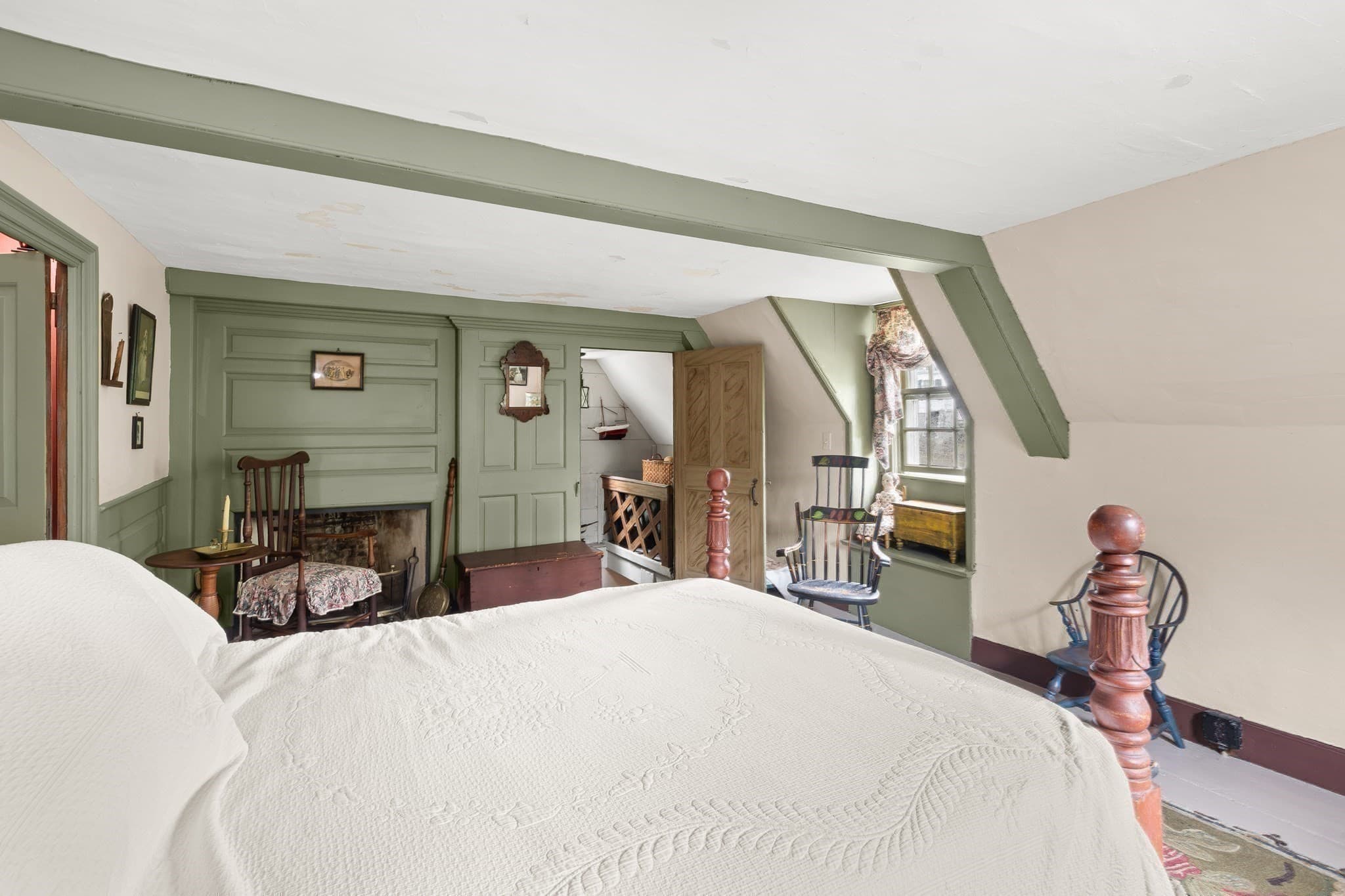 Single Family Residence at 146 Leonard St, Gloucester MA 01930, Gloucester, photo 24 of 40