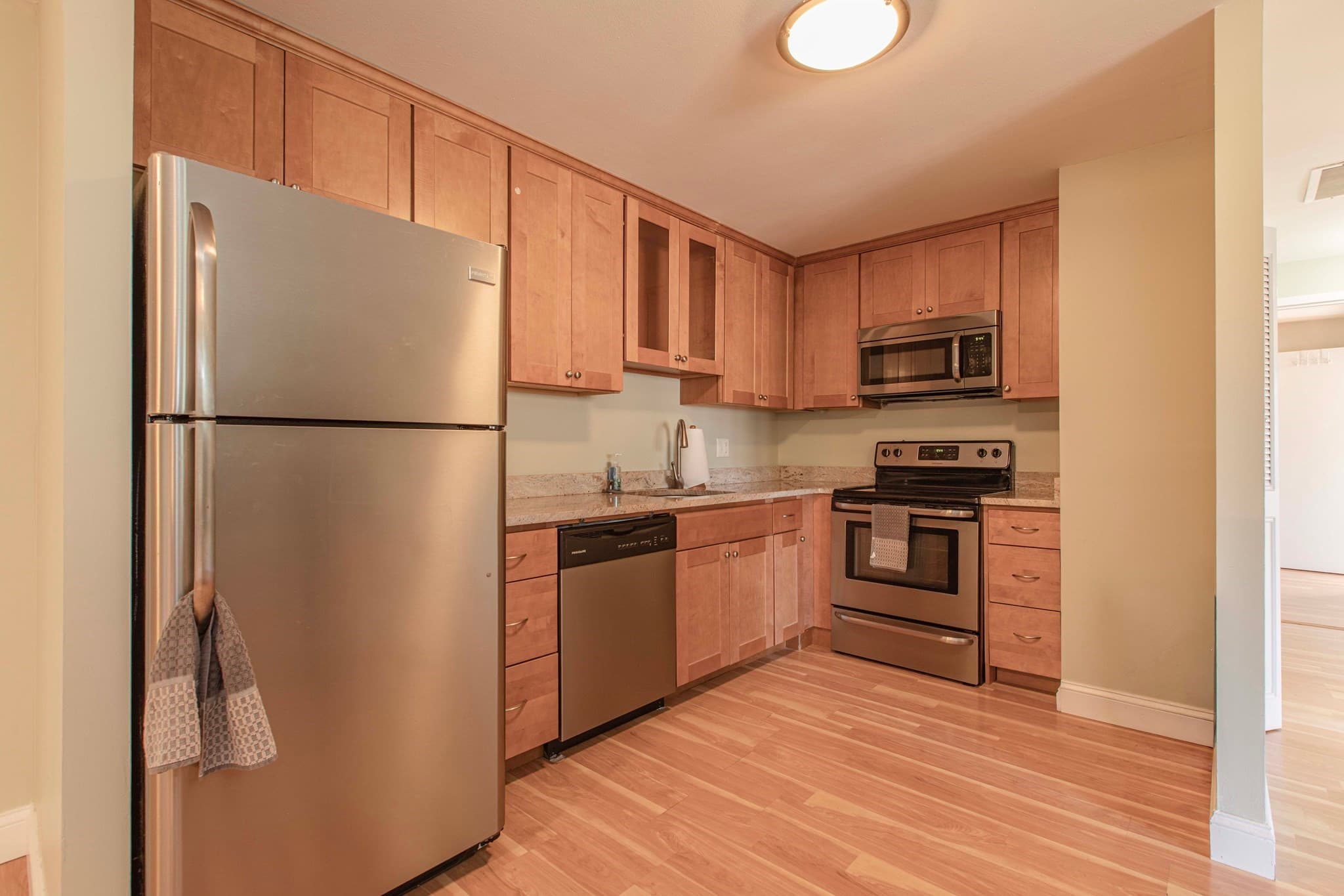 Condominium at 221 Oak Street # 24, Brockton MA 02301, Brockton, photo 16 of 33