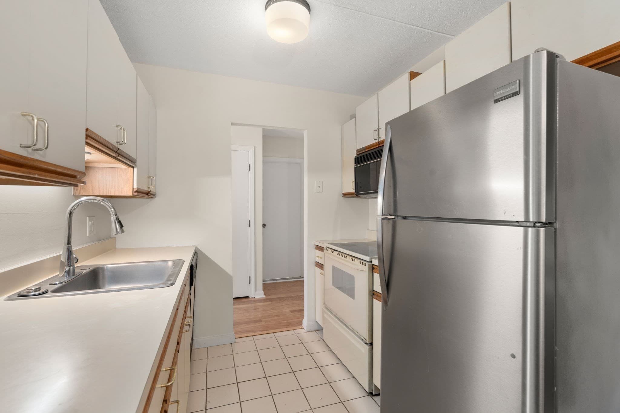 Condominium at 100 Lexington Street # B8, Belmont MA 02478, Belmont, photo 9 of 24