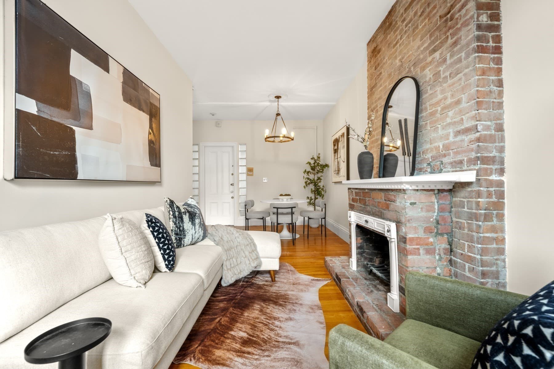 Condominium at 167 Beacon St # 12, Boston MA 02116, photo 3 of 32